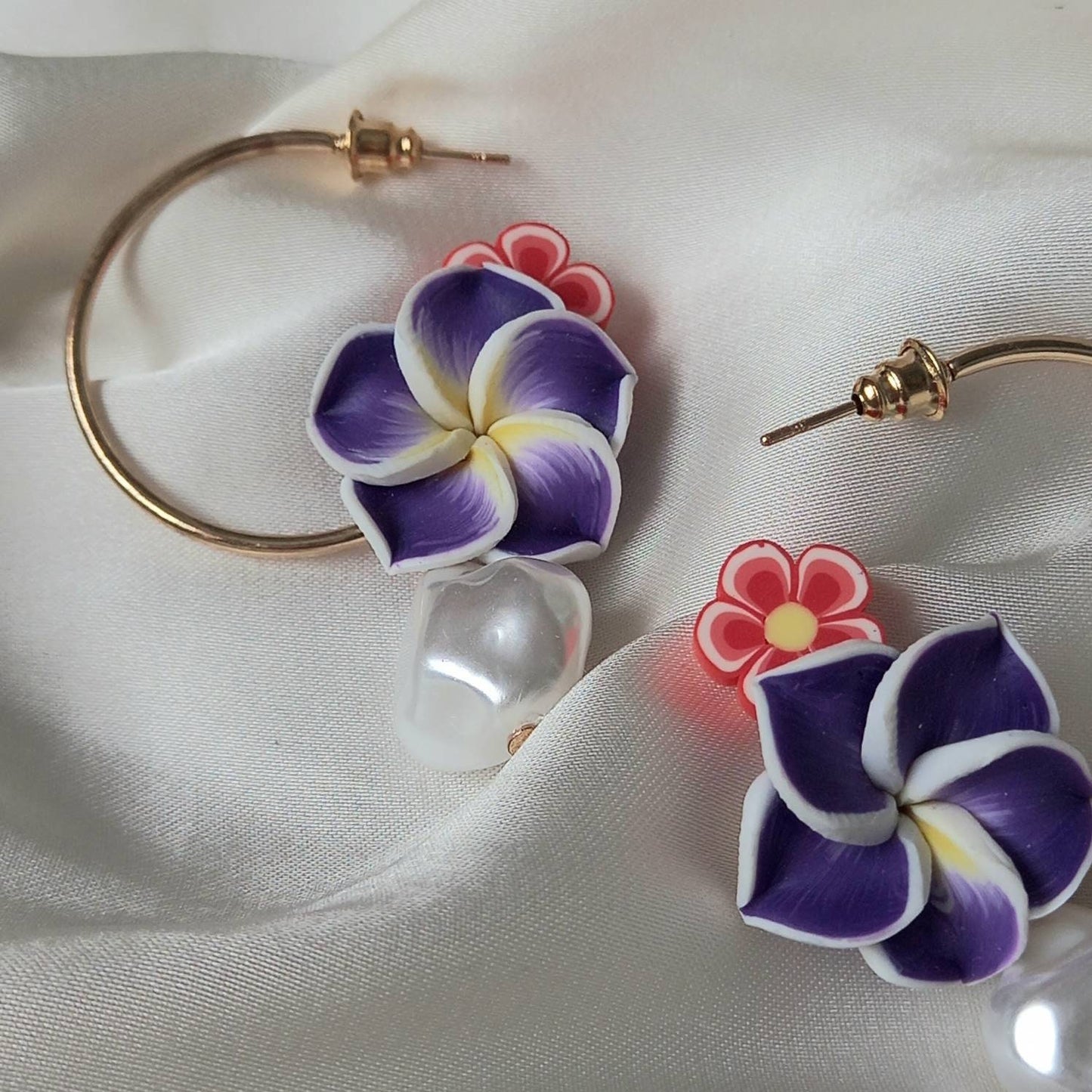 Purple Flower Gold Hoop Earrings - Lightweight Hoop EarringsFlower Earrings,Hoop Earrings In The UK,Cute Earrings,Flower Jewellery In The UK