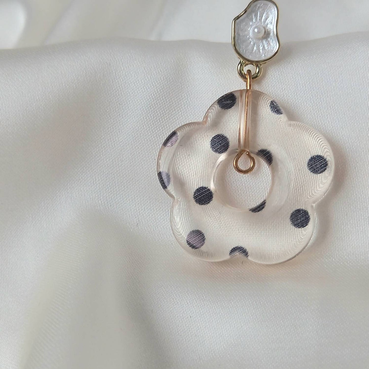 Spotty Flower Drop Earrings - Flower Earrings In The UK,Flower Jewlellery In The UK,Retro Earrings,70's Earrings,Spotty Earrings, Floral