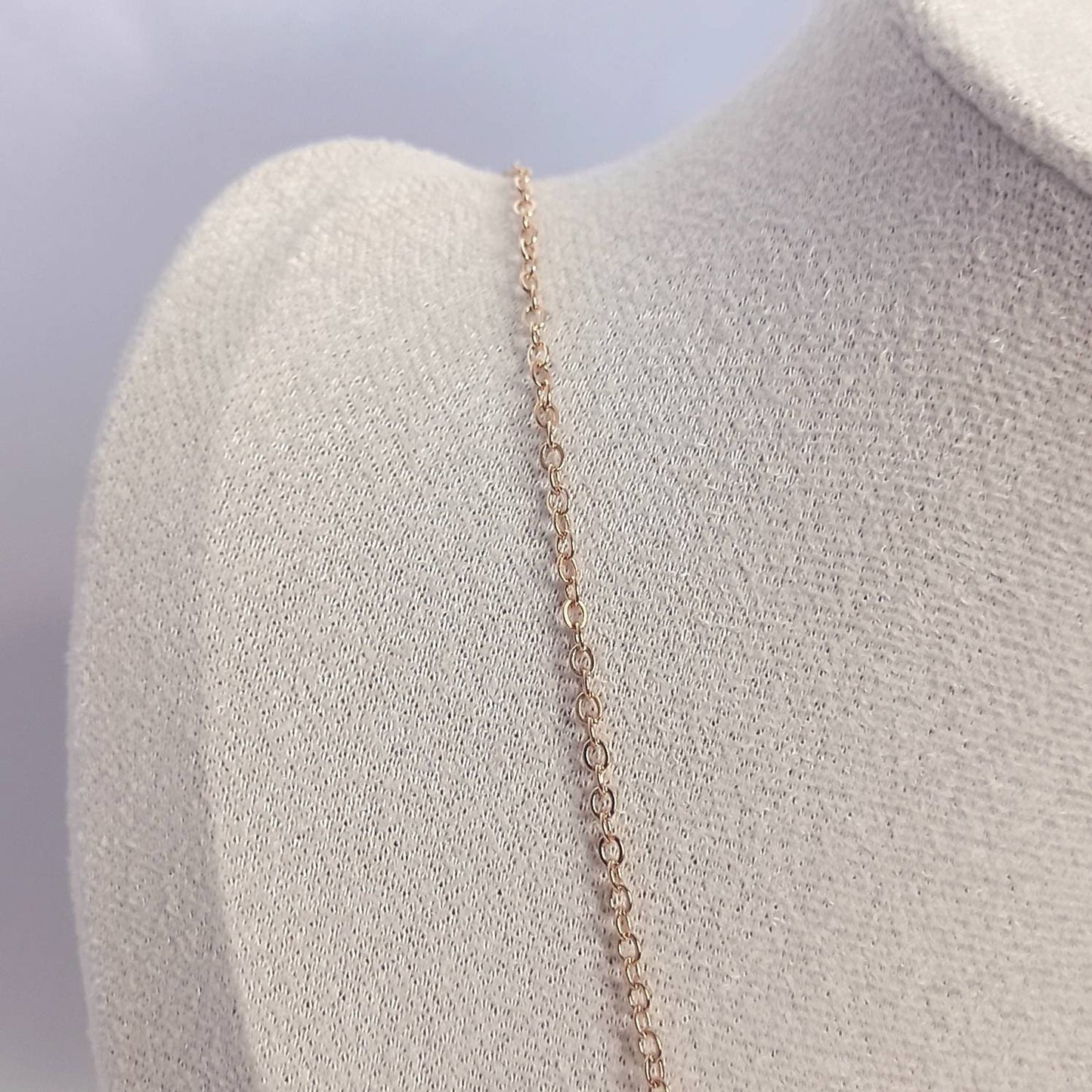 Gold Knot Chain Necklace - Gold Necklaces In The UK,Gold Jewellery In The UK,Knot Necklace,Knot Jewellery,Fine Gold Necklace,Fine Chain
