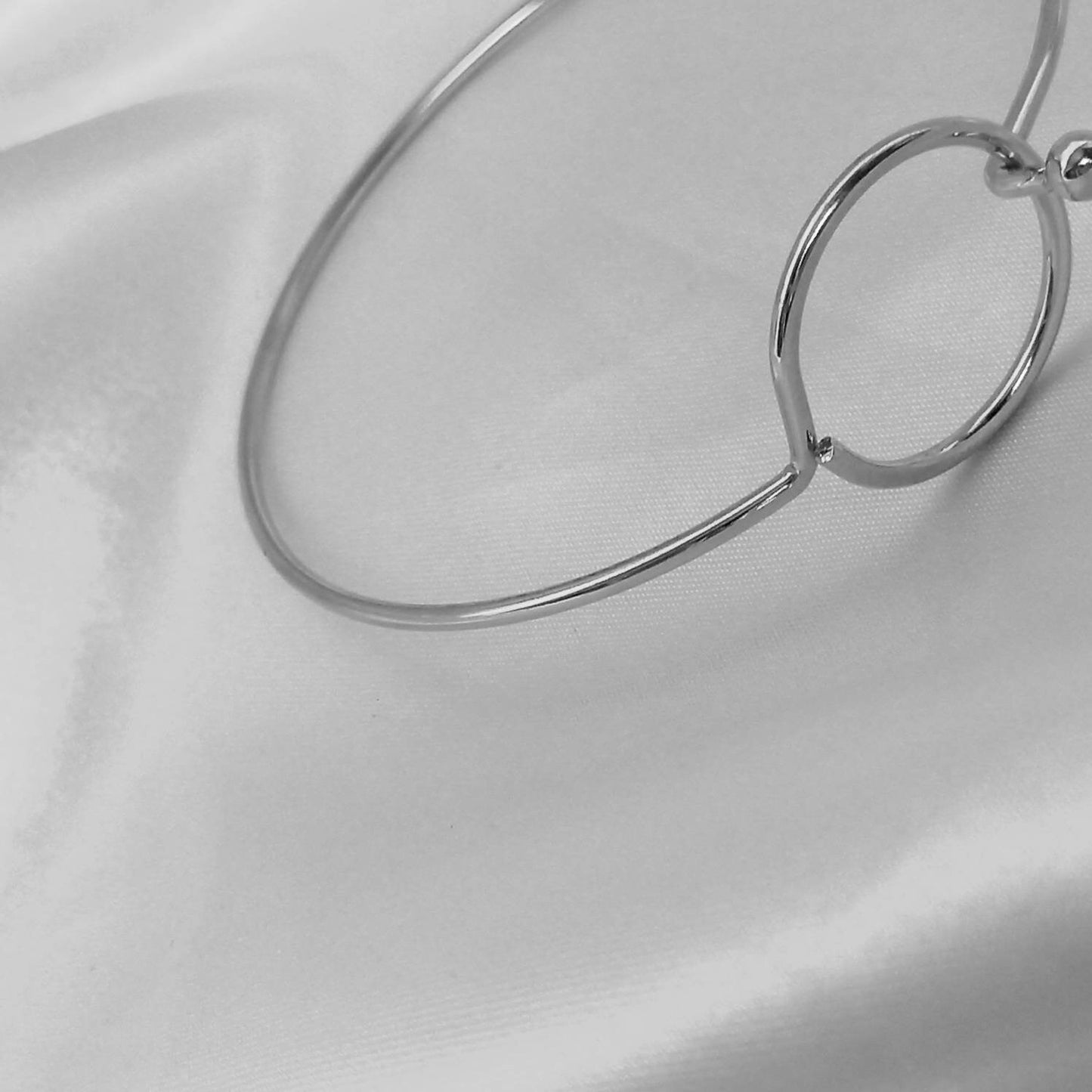 Silver Bangle Bracelet - Fine Silver Bangle,Thin Silver Bangle,Silver Jewellery In The UK,Silver Bangles In The UK,Silver Bracelet In The UK