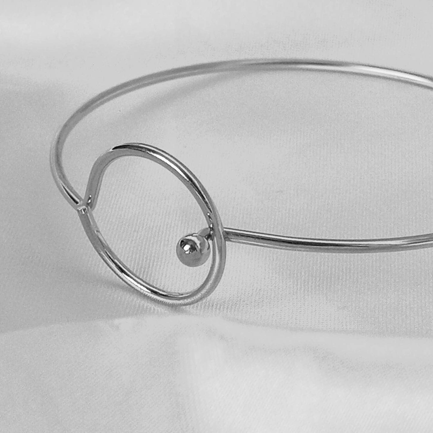 Silver Bangle Bracelet - Fine Silver Bangle,Thin Silver Bangle,Silver Jewellery In The UK,Silver Bangles In The UK,Silver Bracelet In The UK