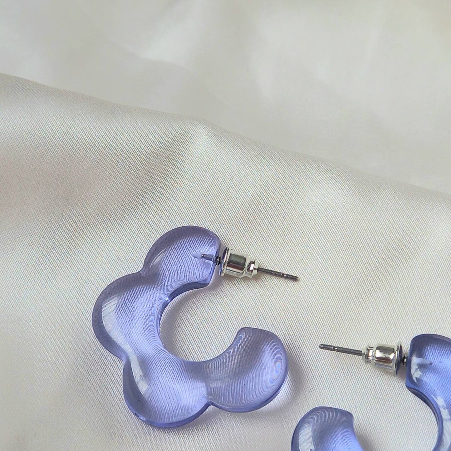 Blue Flower Drop Earrings - Blue Flower Earrings In The UK,Flower Jewlellery In The UK,Retro Earrings,70's Earrings,Blue Earrings, Floral