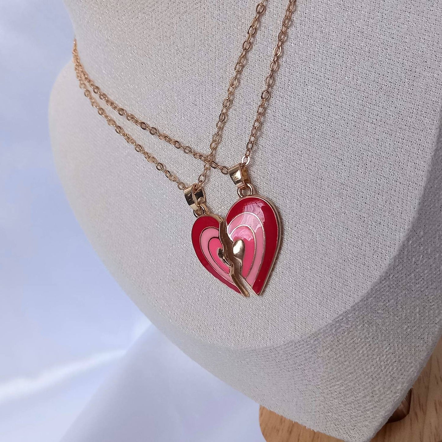 2 Piece Heart Friendship Necklace Set - Bestie Necklace,Matching Necklaces,2 Best Friends Necklace,Novelty Friendship Necklace Set,Gift