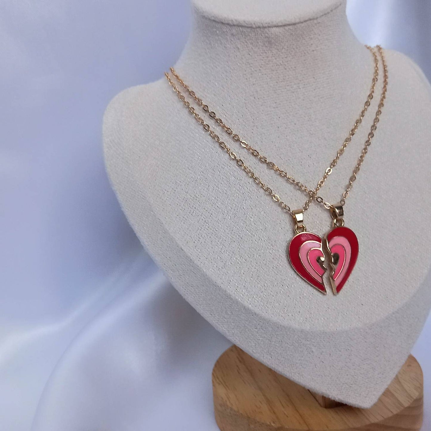 2 Piece Heart Friendship Necklace Set - Bestie Necklace,Matching Necklaces,2 Best Friends Necklace,Novelty Friendship Necklace Set,Gift