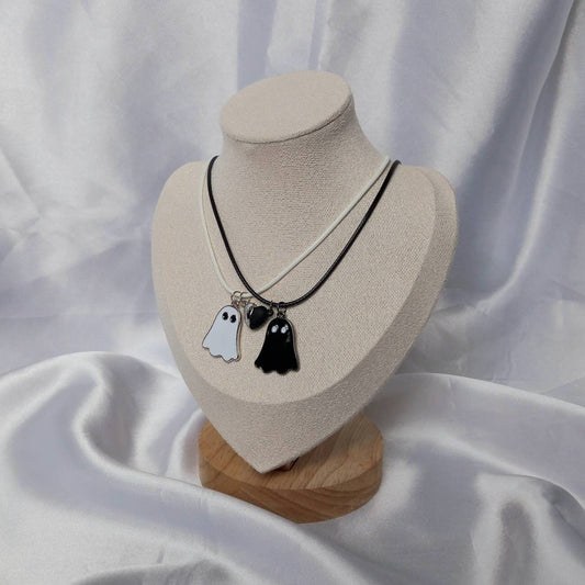 2 Piece Ghost Friendship Necklace Set - Bestie Necklace,Magnetic Necklaces,2 Best Friends Necklace,Novelty Friendship Necklace Set,Gift