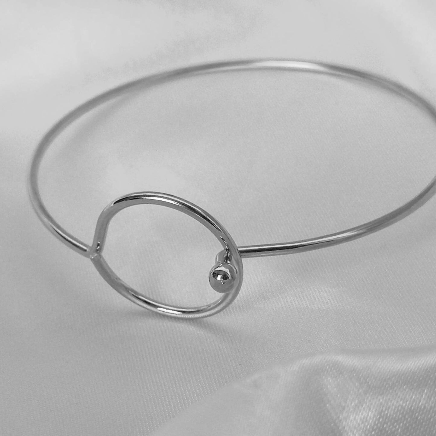 Silver Bangle Bracelet - Fine Silver Bangle,Thin Silver Bangle,Silver Jewellery In The UK,Silver Bangles In The UK,Silver Bracelet In The UK