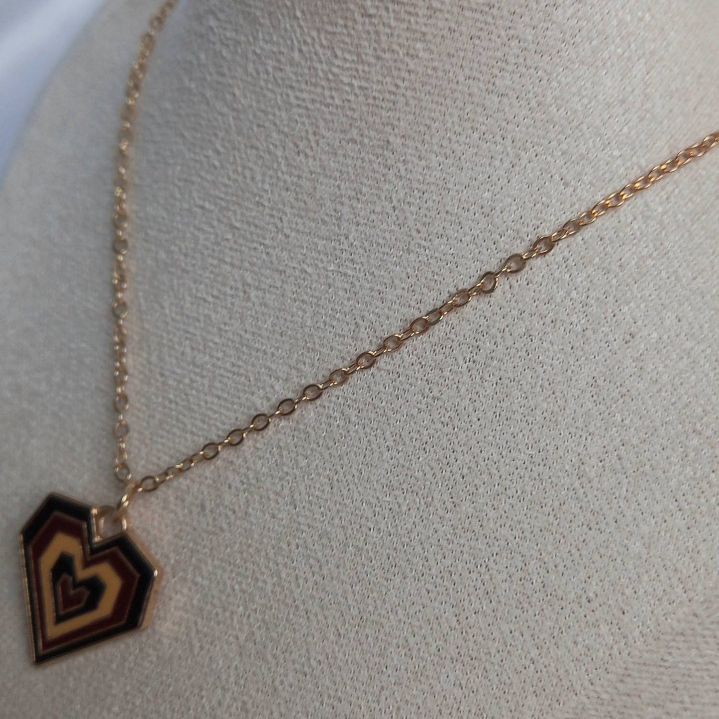 Brown & Gold Retro Heart Necklace -  70's Style Necklace,Vintage Style,Gold Necklaces In The UK,Heart Jewellery,Heart Necklaces In The UK