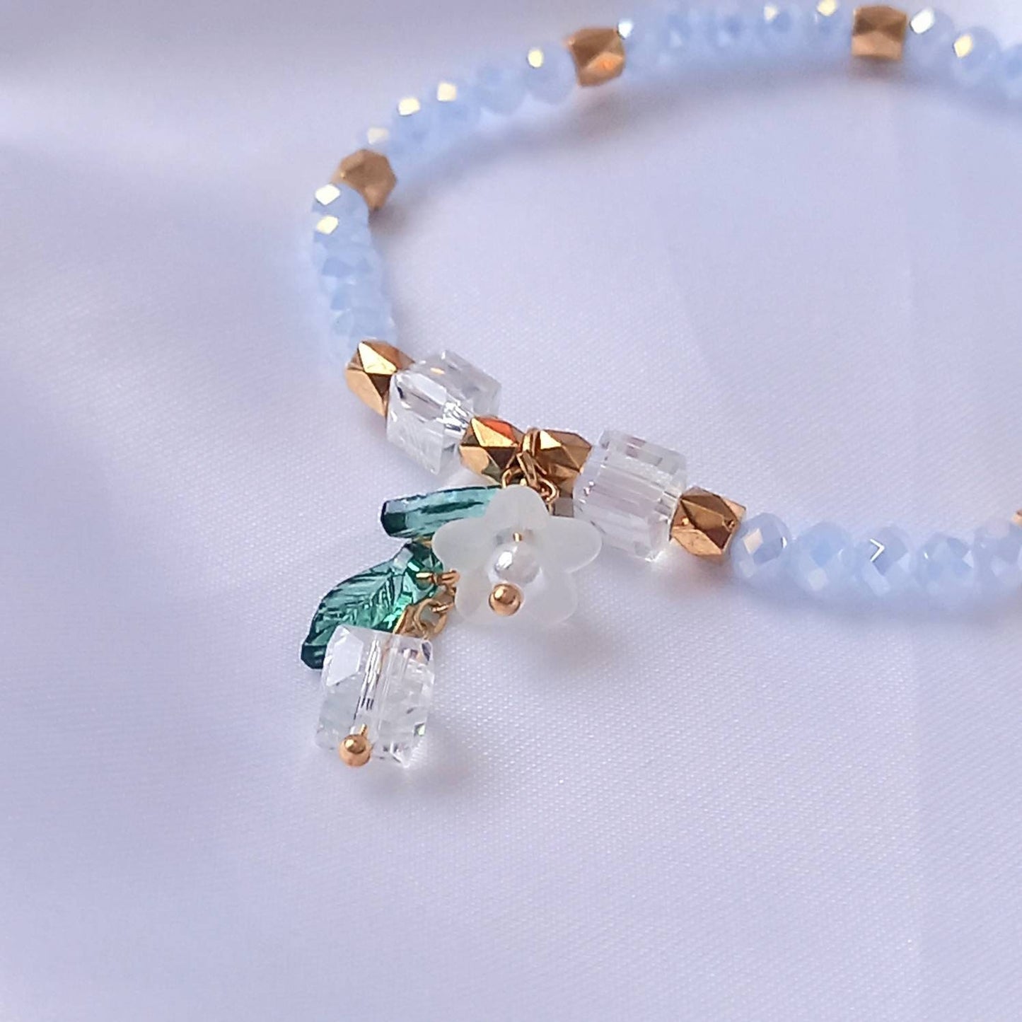 Blue Floral Bead Charm Bracelet - Bead Jewellery,Blue Bracelet,Charm Bracelet,Bead Bracelet,Classy Bracelet,Cute Bracelet,Blue Jewelley