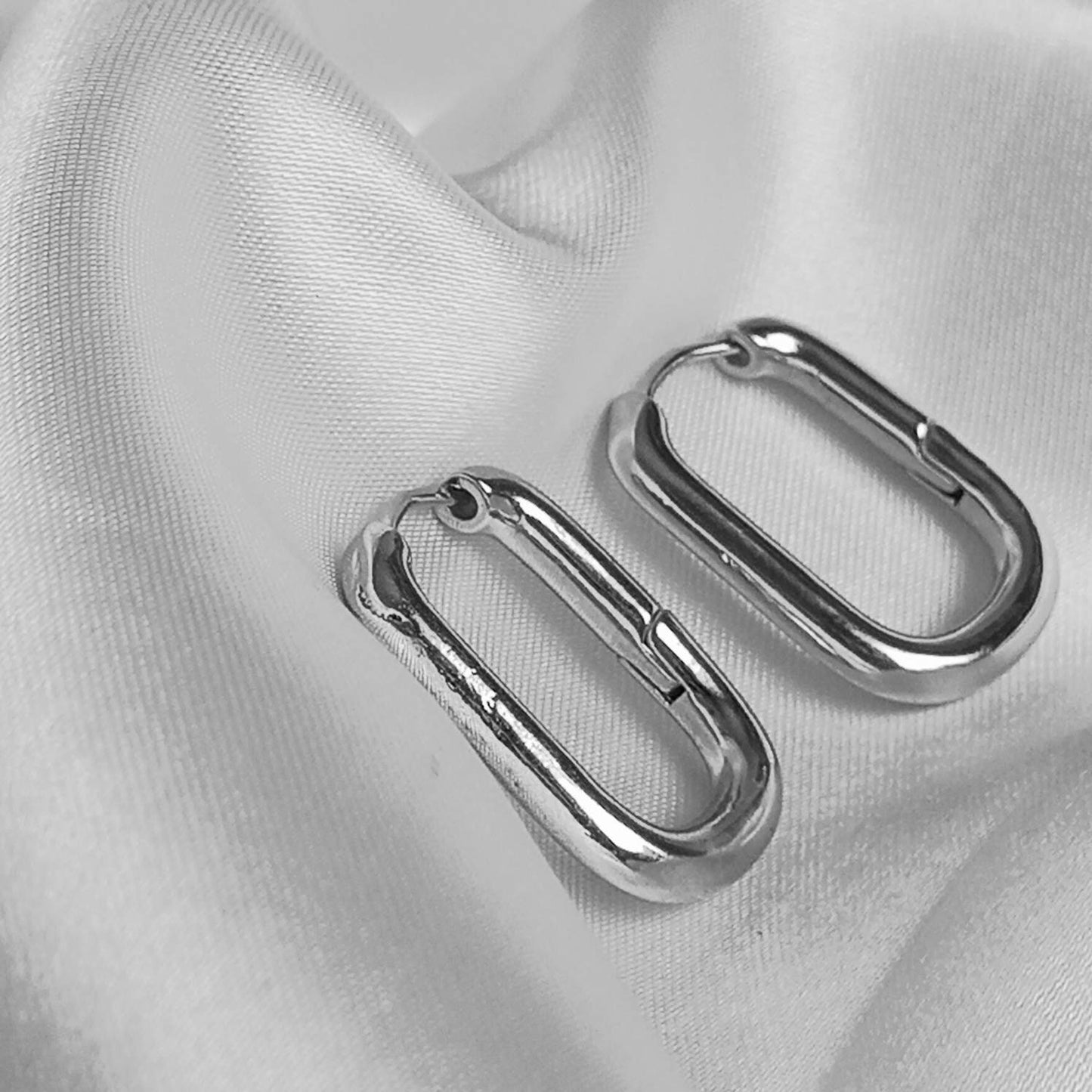 Silver Hoop Earrings - Oval Earrings,Silver Earrings In The UK,Silver Jewellery In The UK,Silver Hoops,Silver Huggies,Minimalist Earrings