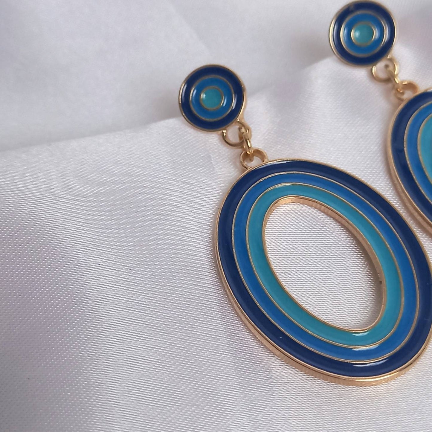 Blue & Gold Retro Drop Earrings - Oval Earrings,Blue Earrings In The UK,Gold Earrings,Blue Jewellery In The UK,Oval Jewellery,Round Earrings