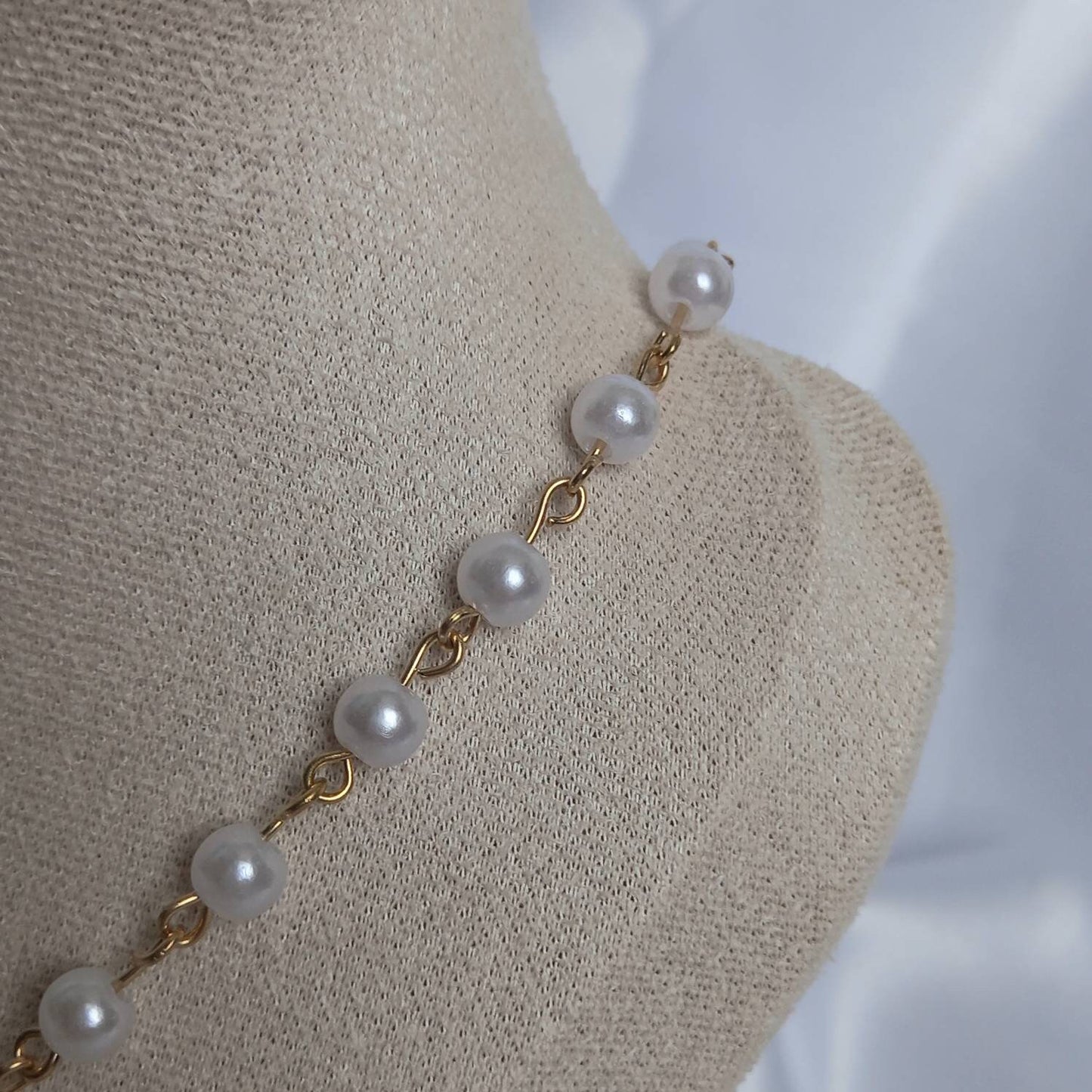 Faux Pearl Heart Necklace - Pear Necklace,Pearl Jewellery,Heart Necklaces In The UK,Bead NecklacesHeart Jewelley In The UK,Gold Necklaces