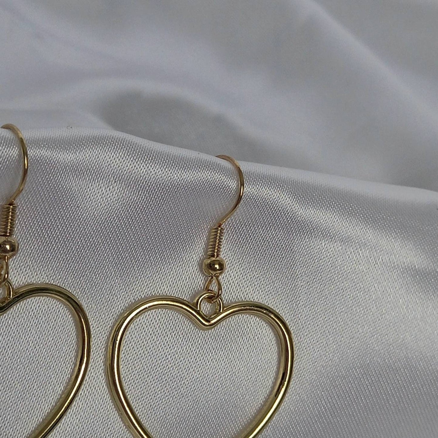 Gold Heart Drop Earrings - Gold Heart Earrings,Gold Heart Jewellery,Gold Earrings In The UK,Gold Jewellery In The UK,Love Heart Earrings