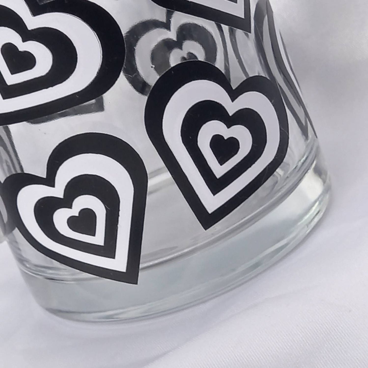 Retro Heart Glass Mug -  Valentines Day Gift In The UK,Black Retro Mug,70's Mug,Gifts For Her In The UK,Black Love Mug,Retro Mug,Funky Mug