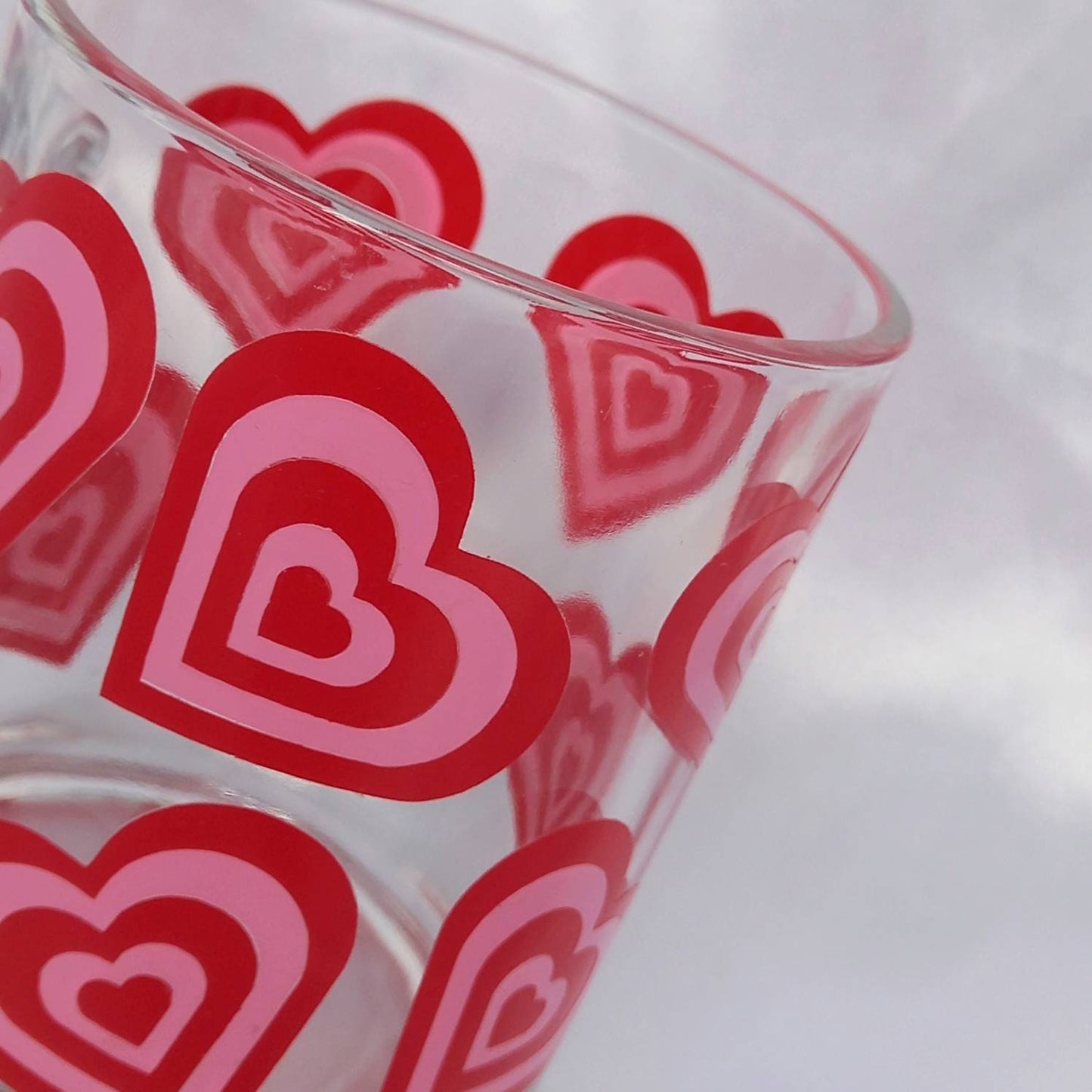 Retro Heart Glass Mug -  Valentines Day Gift In The UK, Pink Retro Mug, 70's Mug, Gifts For Her In The UK, Red Love Mug,Retro Mug,Funky Mug