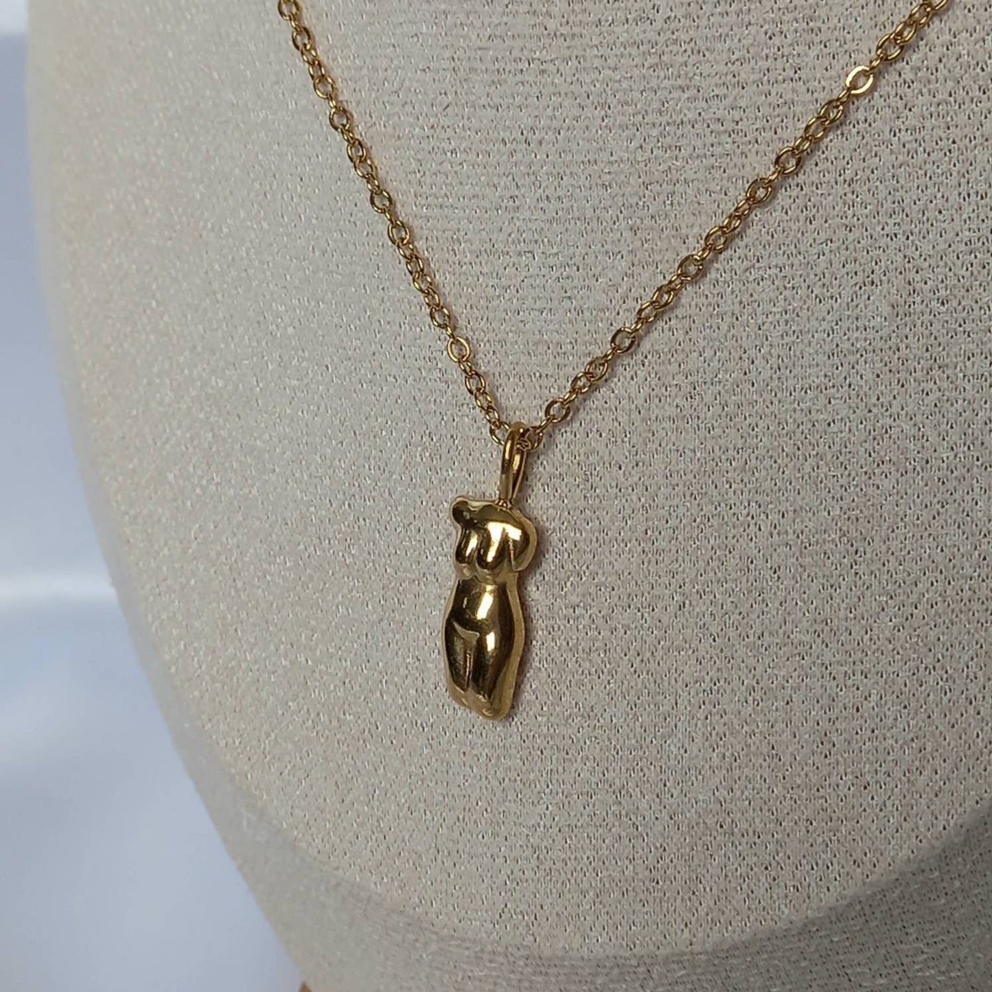 Gold Body Figure Chain Necklace -Gold Necklaces In The UK,Body Necklace,Gold Body Jewellery In The UK,Small Gold Necklace,Fine Gold Necklace
