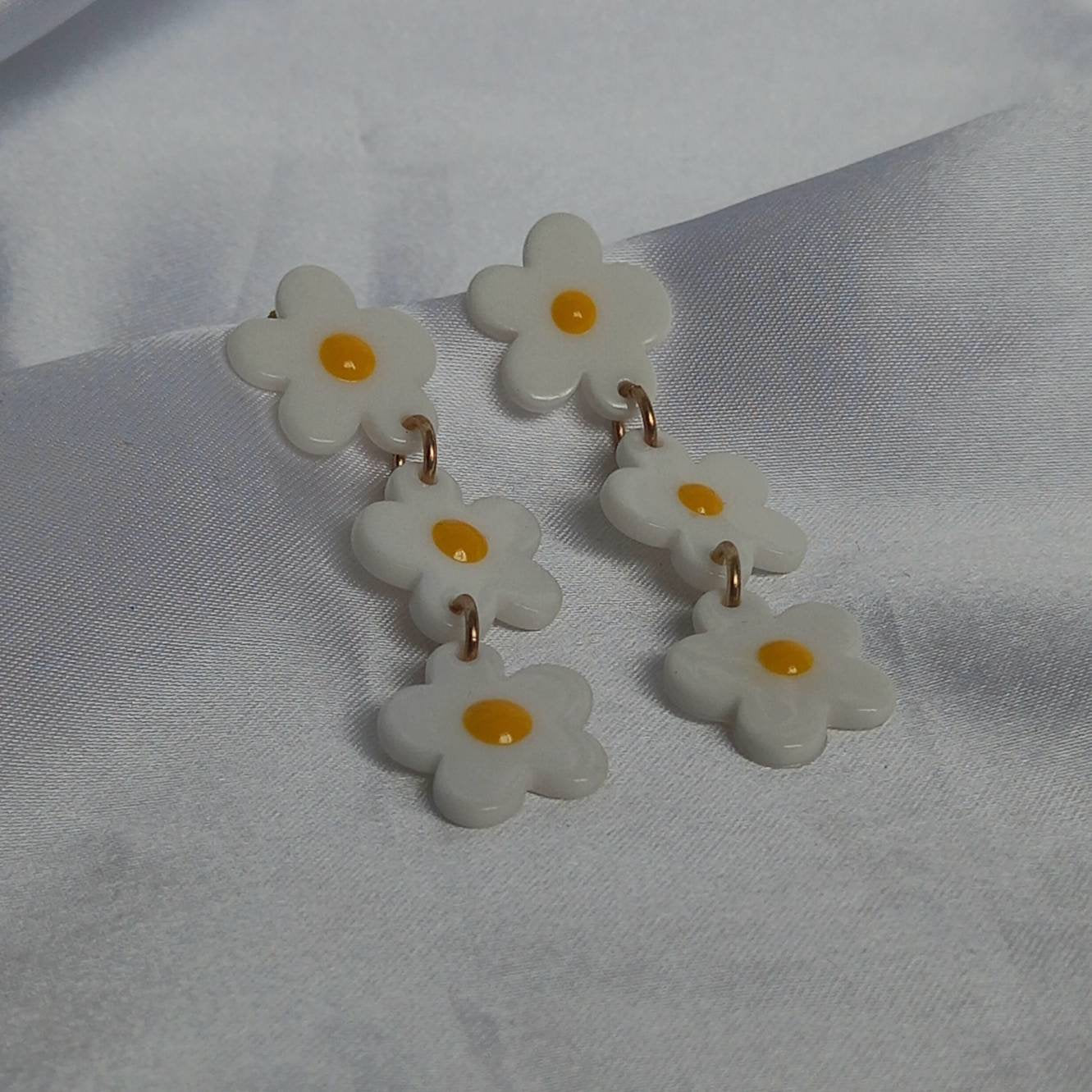 Daisy Drop Earrings - Hanging Jewellery,Accessories,Flower Earrings,Flower Jewlellery,White Flower Earrings,Earrings In The UK,Gifts For Her