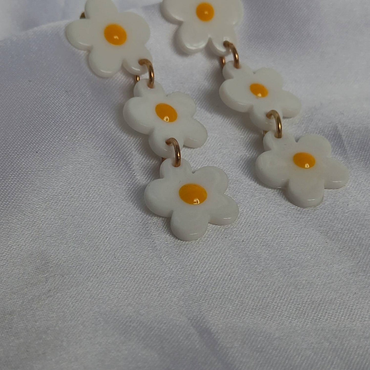 Daisy Drop Earrings - Hanging Jewellery,Accessories,Flower Earrings,Flower Jewlellery,White Flower Earrings,Earrings In The UK,Gifts For Her