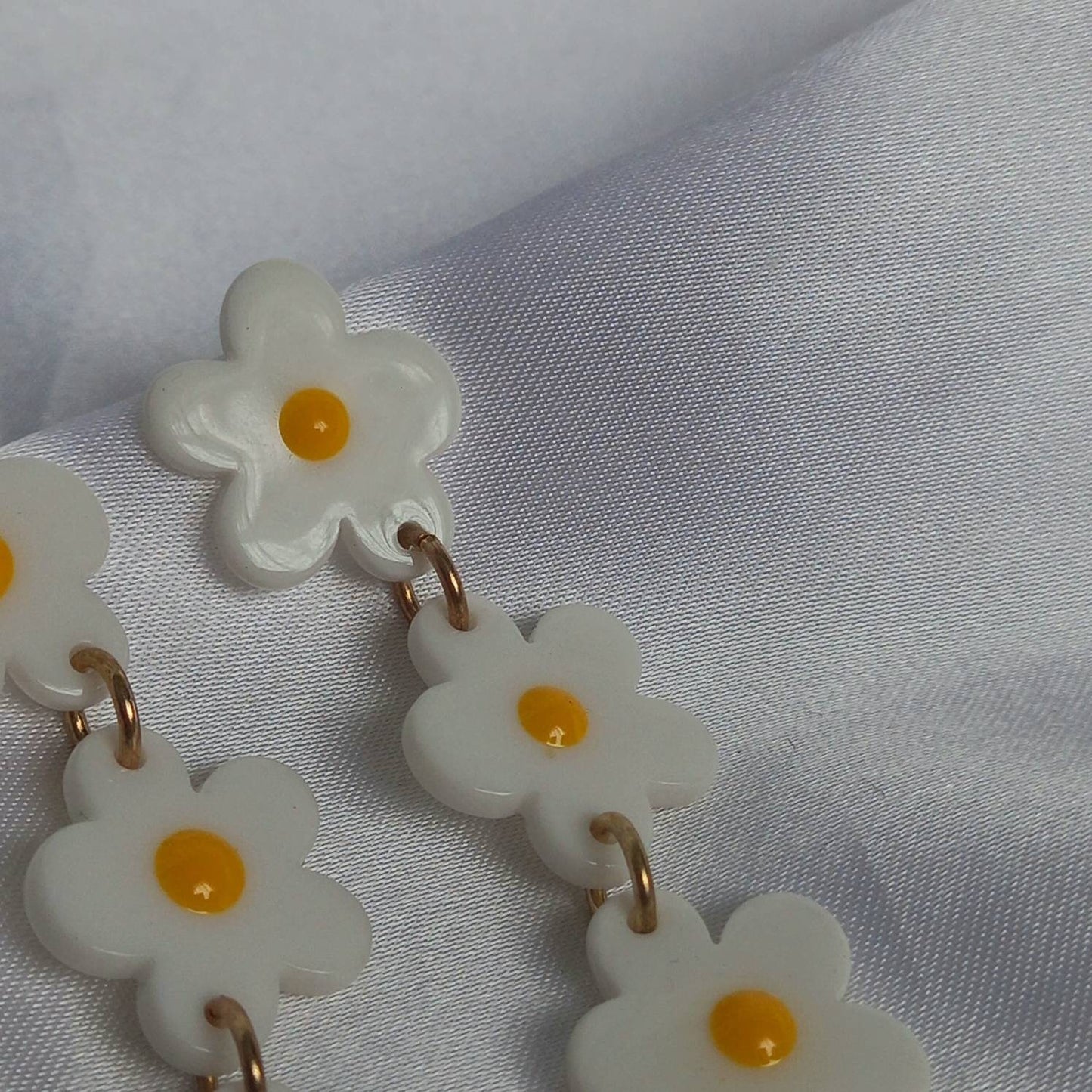 Daisy Drop Earrings - Hanging Jewellery,Accessories,Flower Earrings,Flower Jewlellery,White Flower Earrings,Earrings In The UK,Gifts For Her