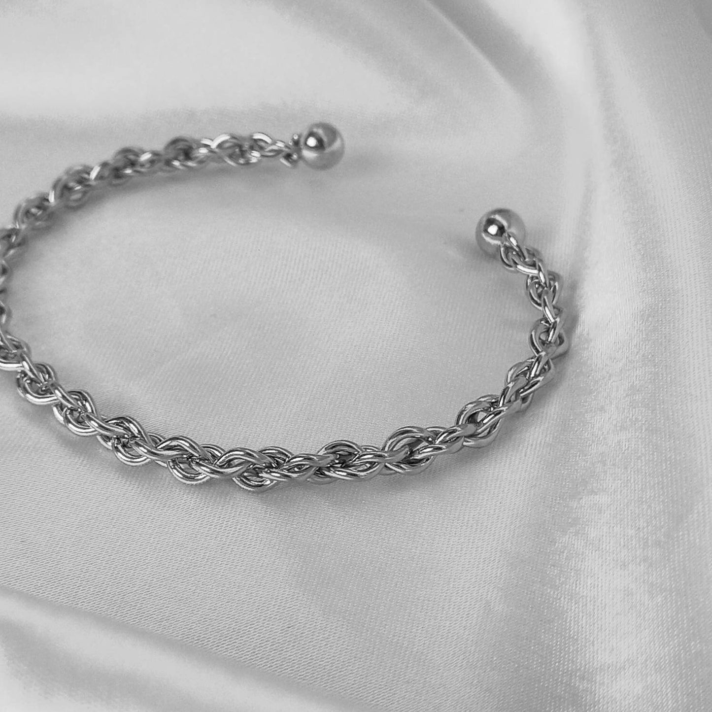 Silver Bangle Bracelet - Chunky Silver Bangle,Silver Jewellery In The UK,Silver Bangles In The UK,Silver Bracelet In The UK,Chunky Jewellery