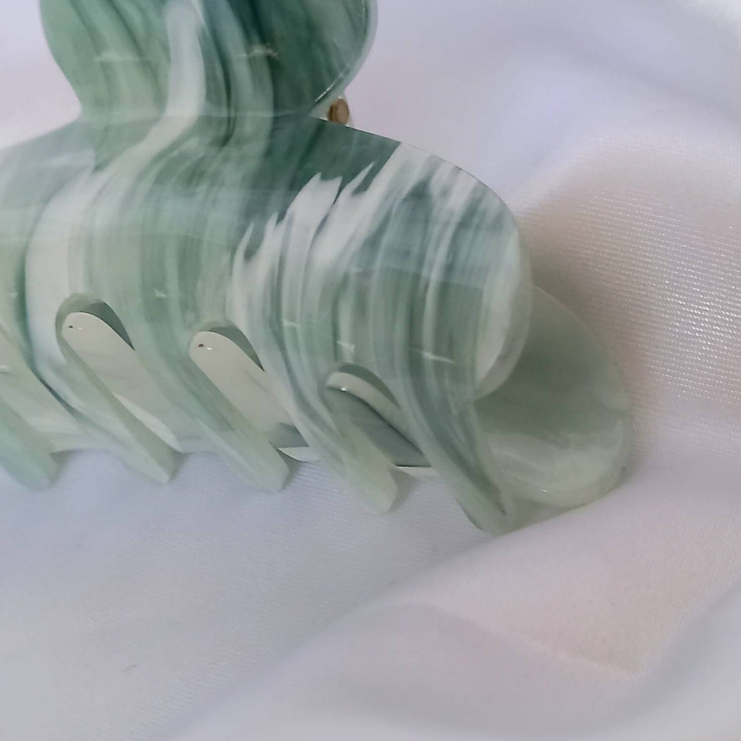 Green Hair Clamp- Hair Clip, Green Hair Accessories, Green Hair Claw, Minimalistic Hair Clips, Funky Hair Clip, Green Hair Clips In The UK