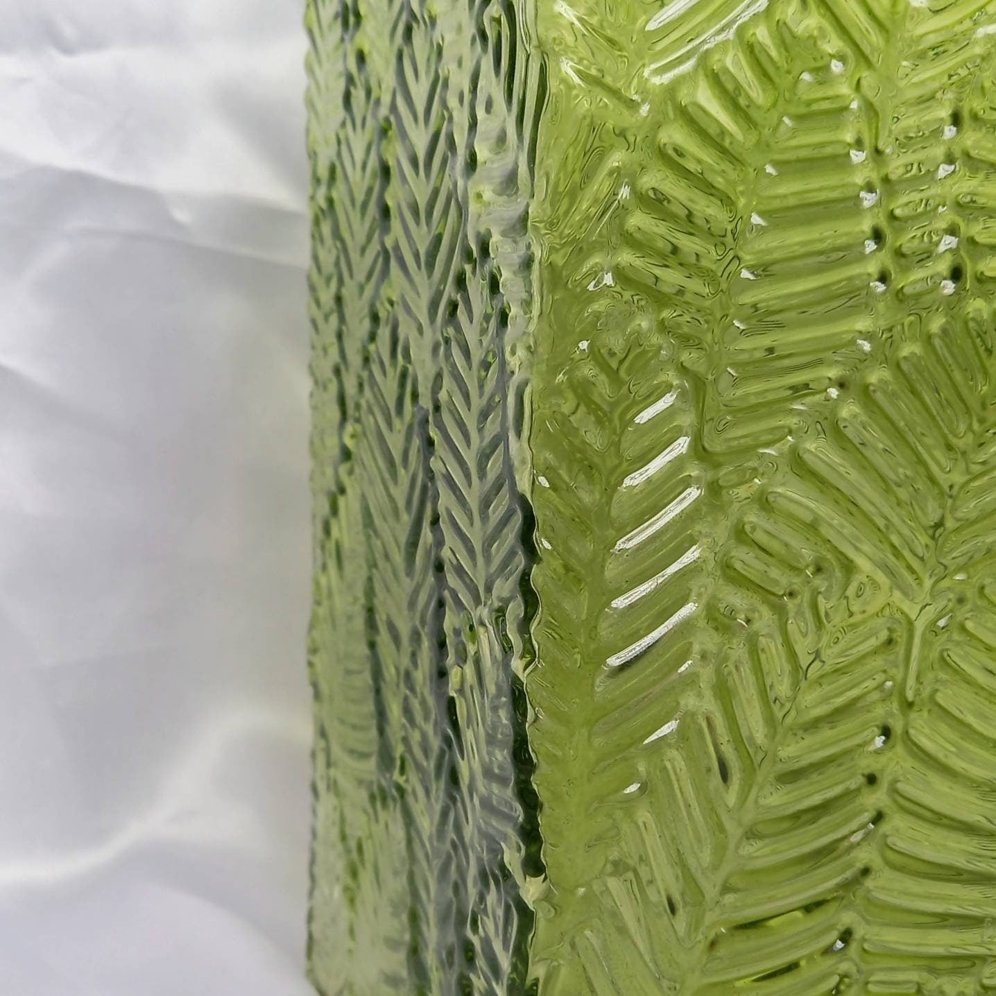 Textured Green Glass Vase - Decorative Bottle,Leaf Patterned Glassware,Flower Arranging,Homeware In The UK,Flowers,Geometric,Green Leaf Vase