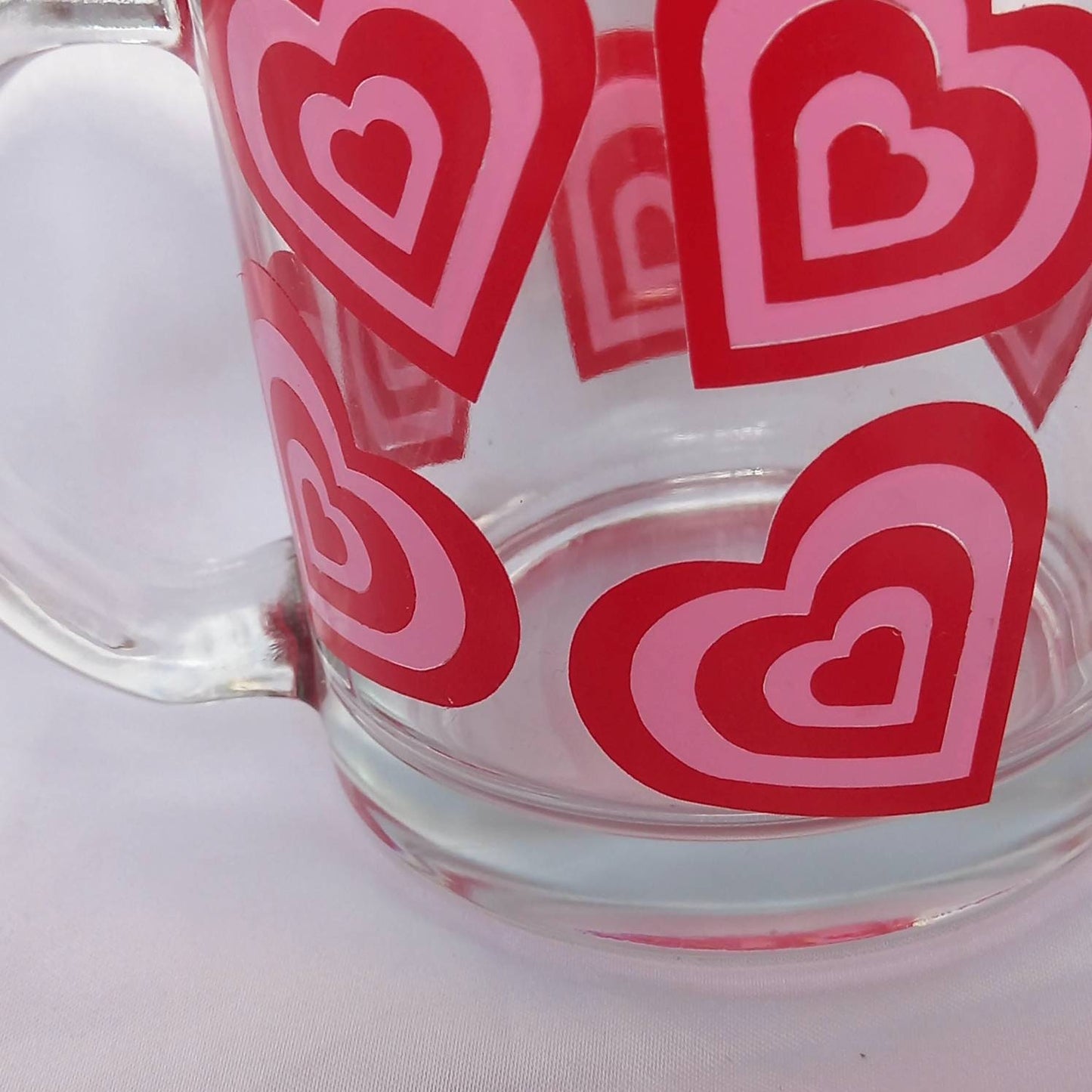 Retro Heart Glass Mug -  Valentines Day Gift In The UK, Pink Retro Mug, 70's Mug, Gifts For Her In The UK, Red Love Mug,Retro Mug,Funky Mug