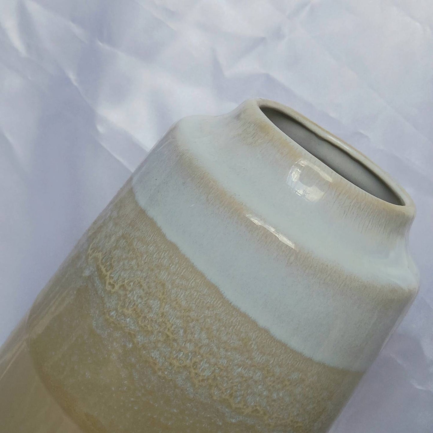 Ceramic Reactive Glaze Vase - Cream Vase,Reactive Glaze Ceramics,Flower Arranging,Homeware In The UK,Flowers,Home Decor In The UK