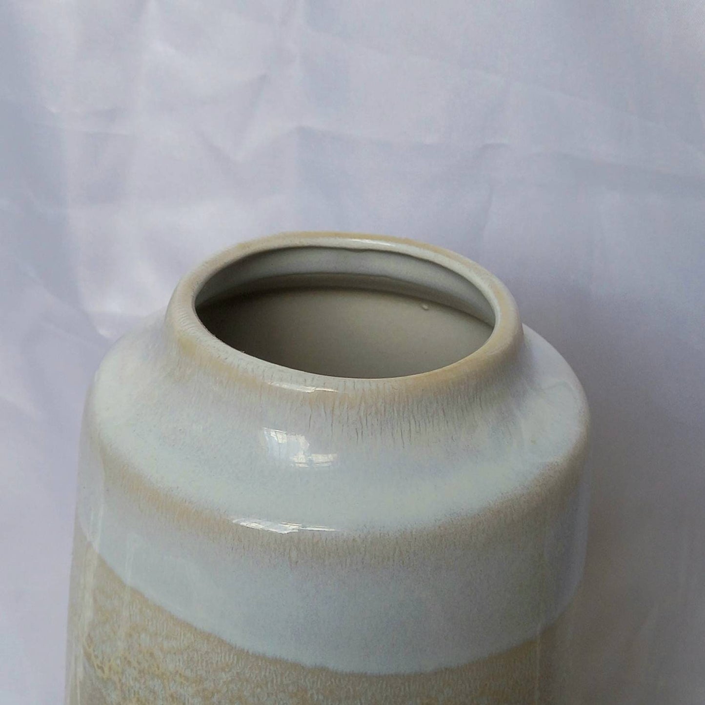 Ceramic Reactive Glaze Vase - Cream Vase,Reactive Glaze Ceramics,Flower Arranging,Homeware In The UK,Flowers,Home Decor In The UK