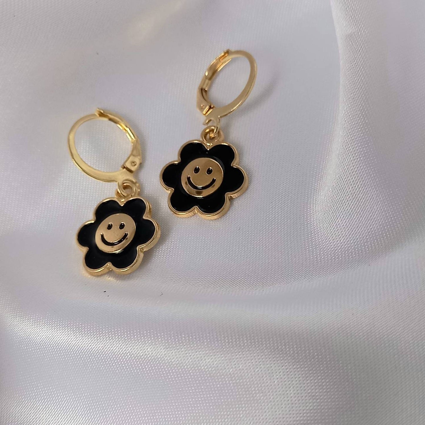 Gold Retro Flower Hoop Earrings-70's Style Earrings,Small Gold Hoops,Vintage Style Earrings,Gold Jewellery In The UK,Gold Earrings In The UK