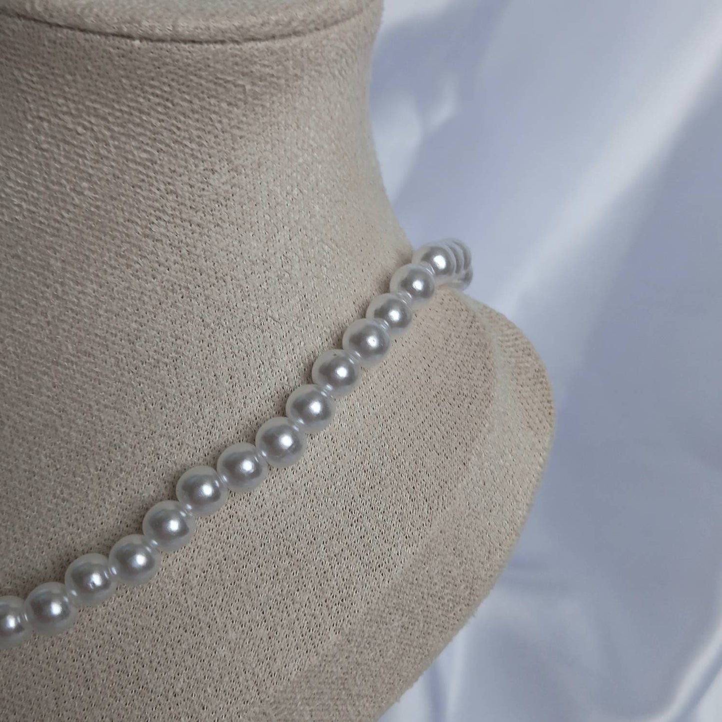 Green & Gold Retro Heart Drop Charm Pearl Necklace - Pearl Necklace,Green Heart Necklace,Green Beaded Necklaces In The UK,Beaded Jewellery