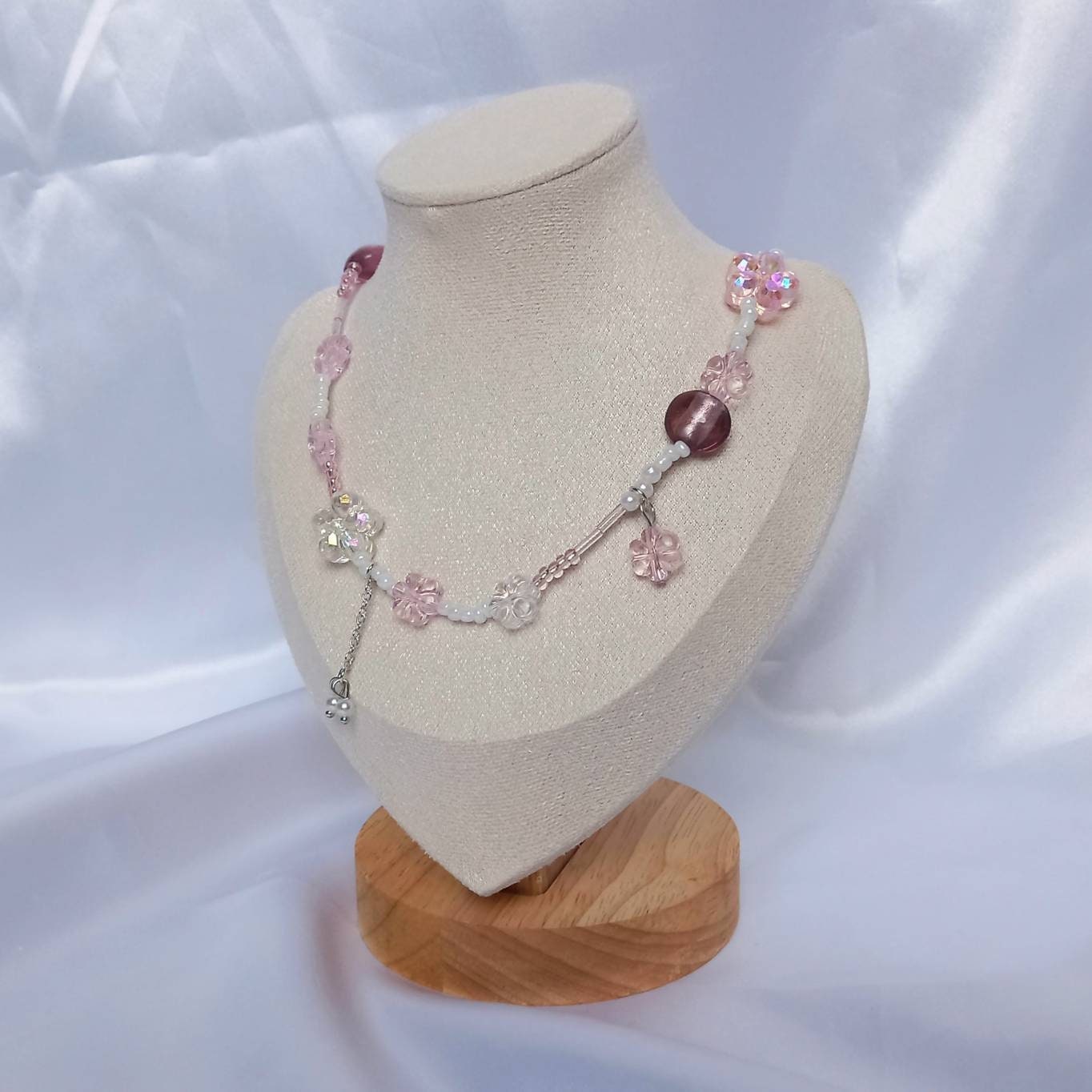 Pink Floral Bead Necklace - Chunky Necklace,Chunky Jewellery,Pink Beaded Necklace,Pink Bead Jewellery,Pink Bead Necklace,Flower Necklace