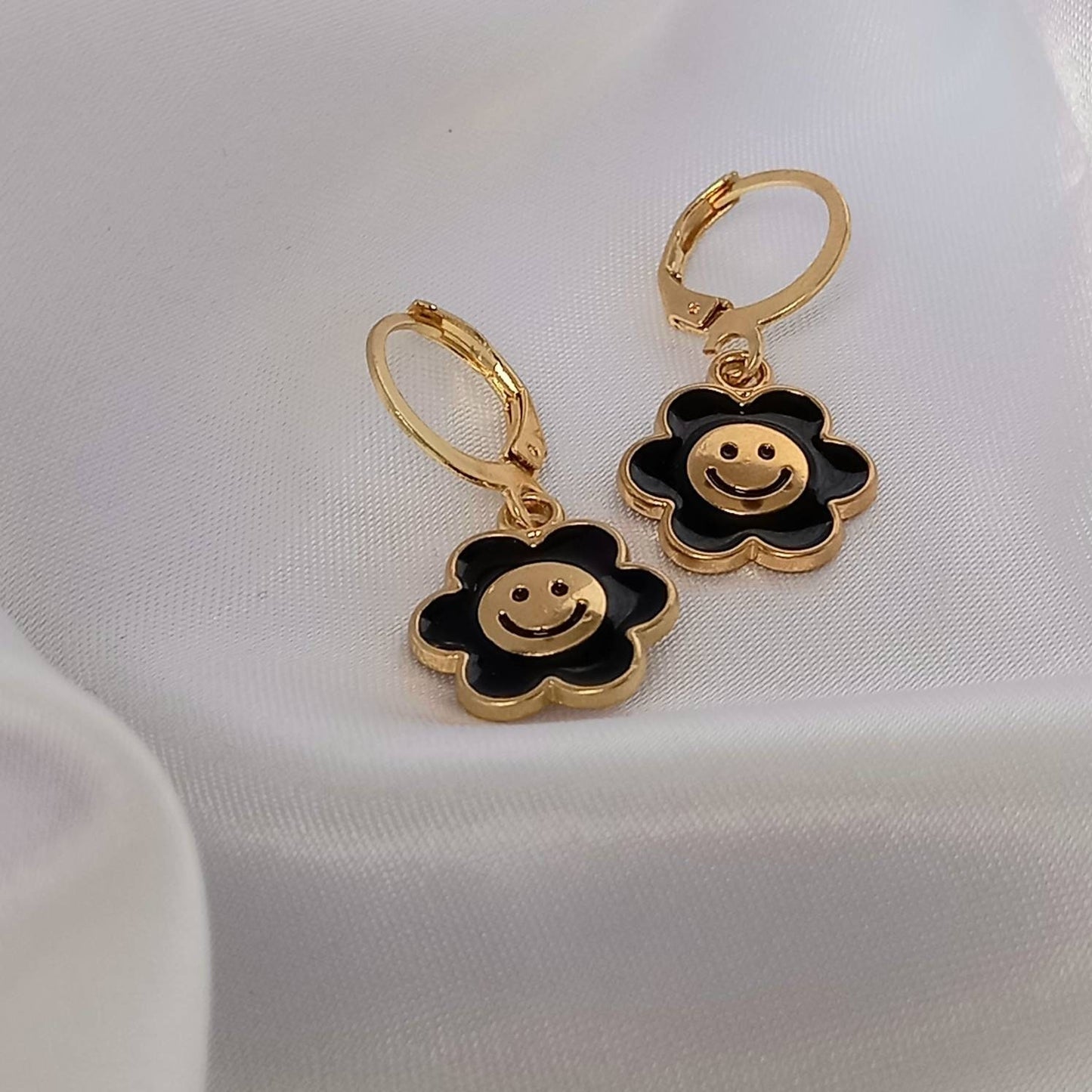 Gold Retro Flower Hoop Earrings-70's Style Earrings,Small Gold Hoops,Vintage Style Earrings,Gold Jewellery In The UK,Gold Earrings In The UK