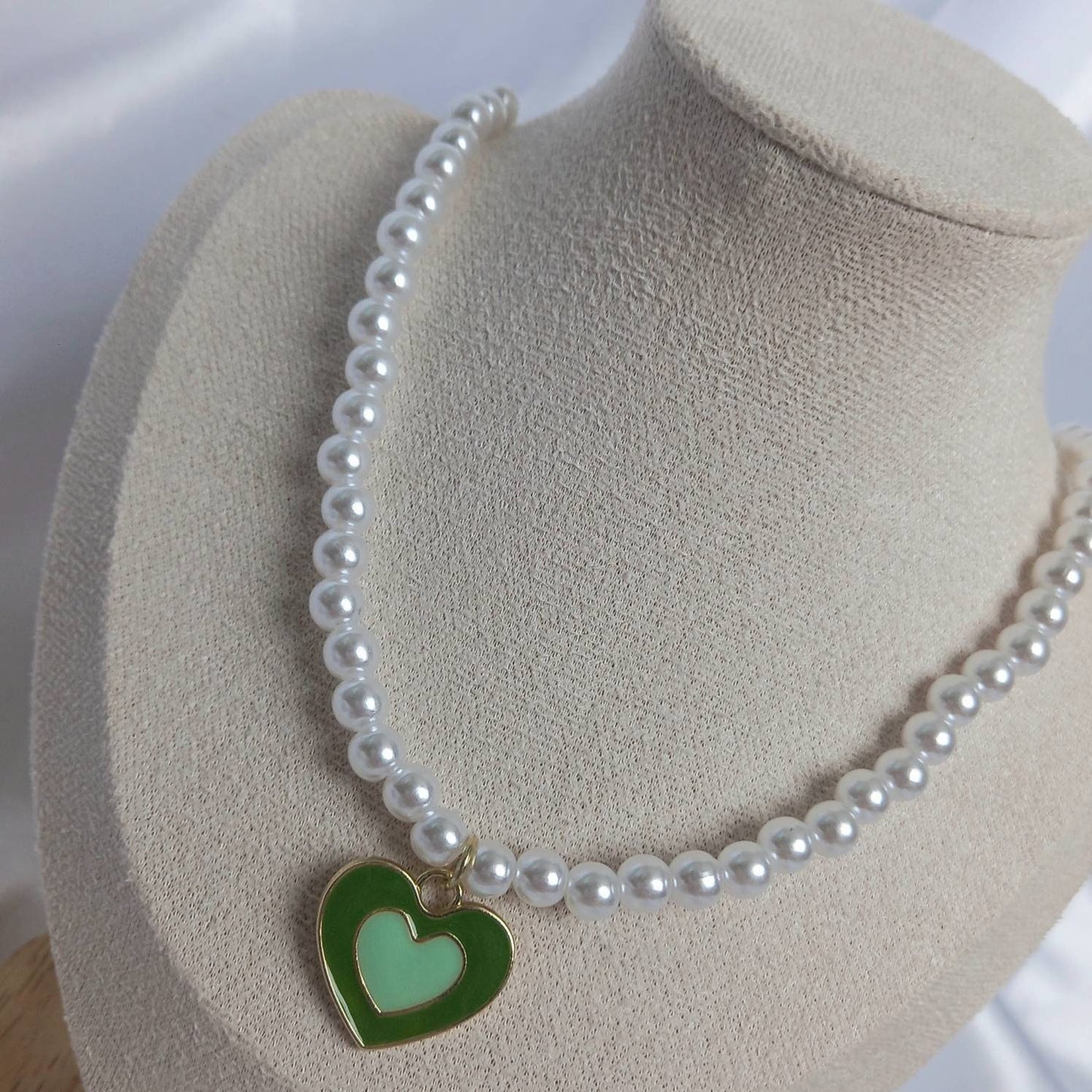 Green & Gold Retro Heart Drop Charm Pearl Necklace - Pearl Necklace,Green Heart Necklace,Green Beaded Necklaces In The UK,Beaded Jewellery