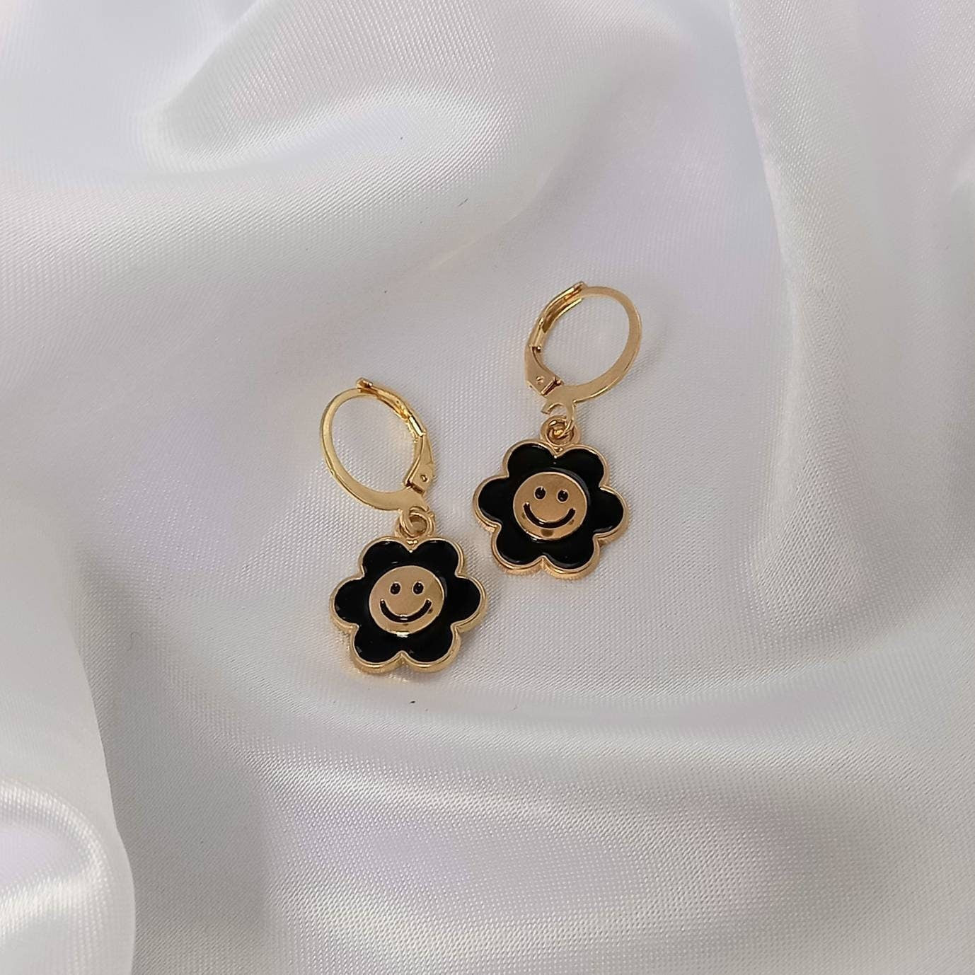 Gold Retro Flower Hoop Earrings-70's Style Earrings,Small Gold Hoops,Vintage Style Earrings,Gold Jewellery In The UK,Gold Earrings In The UK
