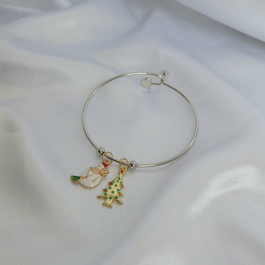 Christmas Silver Bangle Bracelet - Christmas Bracelet,Christmas Jewellery In The UK,Silver Bangles In The UK,Silver Bracelet In The UK