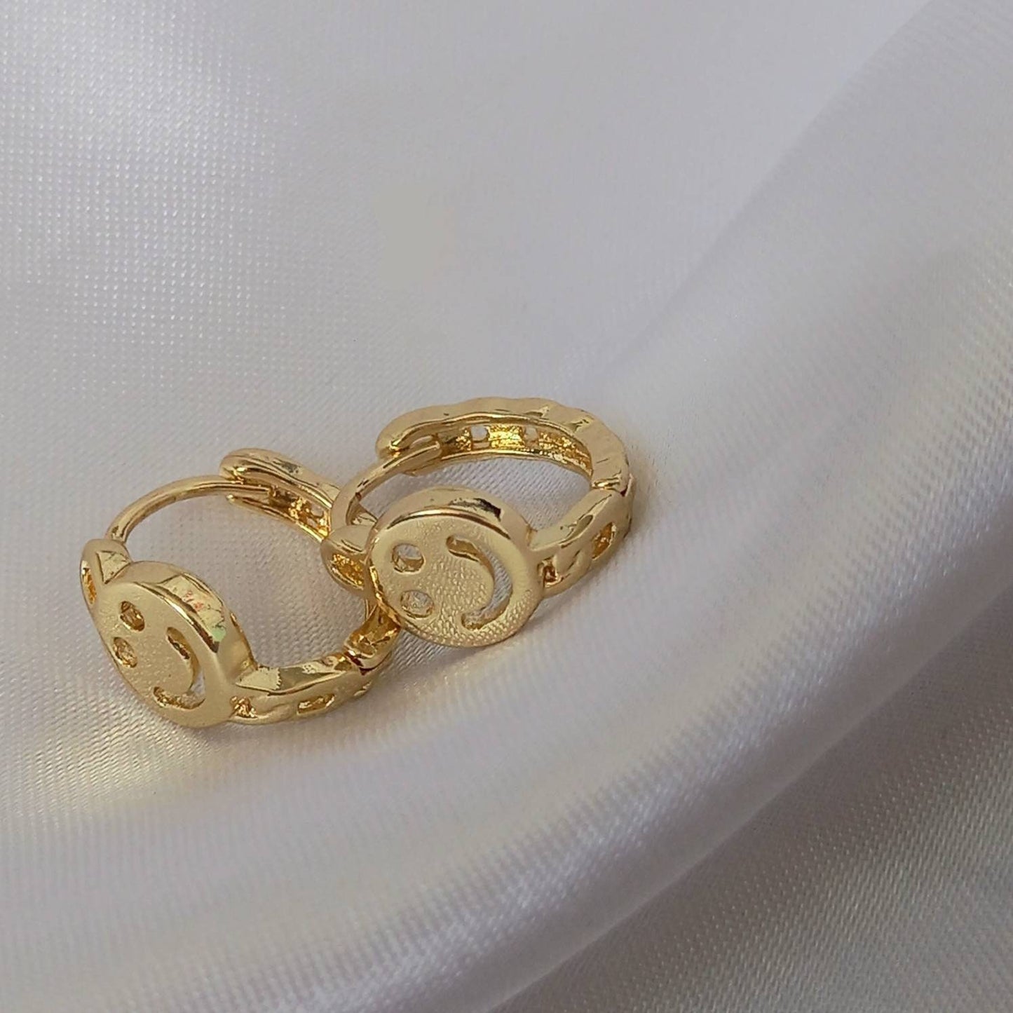 Gold Retro Face Hoop Earrings - Smiley Face Earrings In The UK,Small Gold Hoops,Gold Jewellery In The UK,Gold Earrings In The UK,Retro Hoops