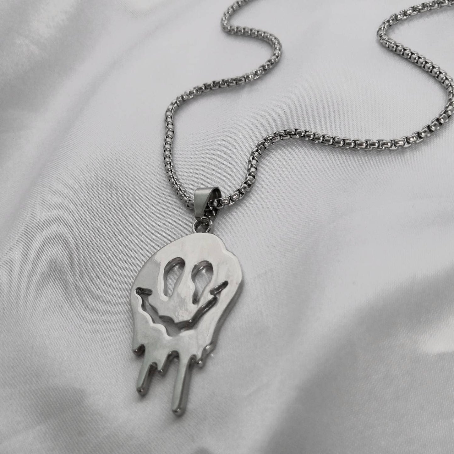 Silver Retro Chain Necklace - Smiley Face Necklaces In The UK,Chunky Silver Necklace,Silver Jewellery In The UK,Retro Chain Necklace