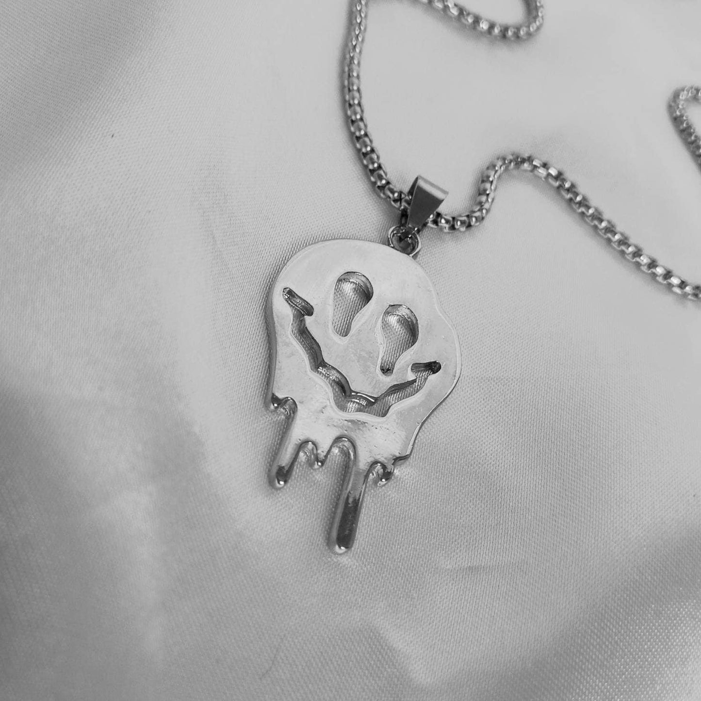 Silver Retro Chain Necklace - Smiley Face Necklaces In The UK,Chunky Silver Necklace,Silver Jewellery In The UK,Retro Chain Necklace