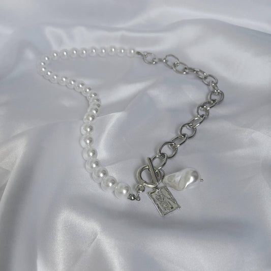 Silver Chain & Pearl Necklace - Faux Pearl Necklaces In The UK,Chunky Necklace,Chunky Jewellery,Silver Jewellery In The UK,Silver Necklaces