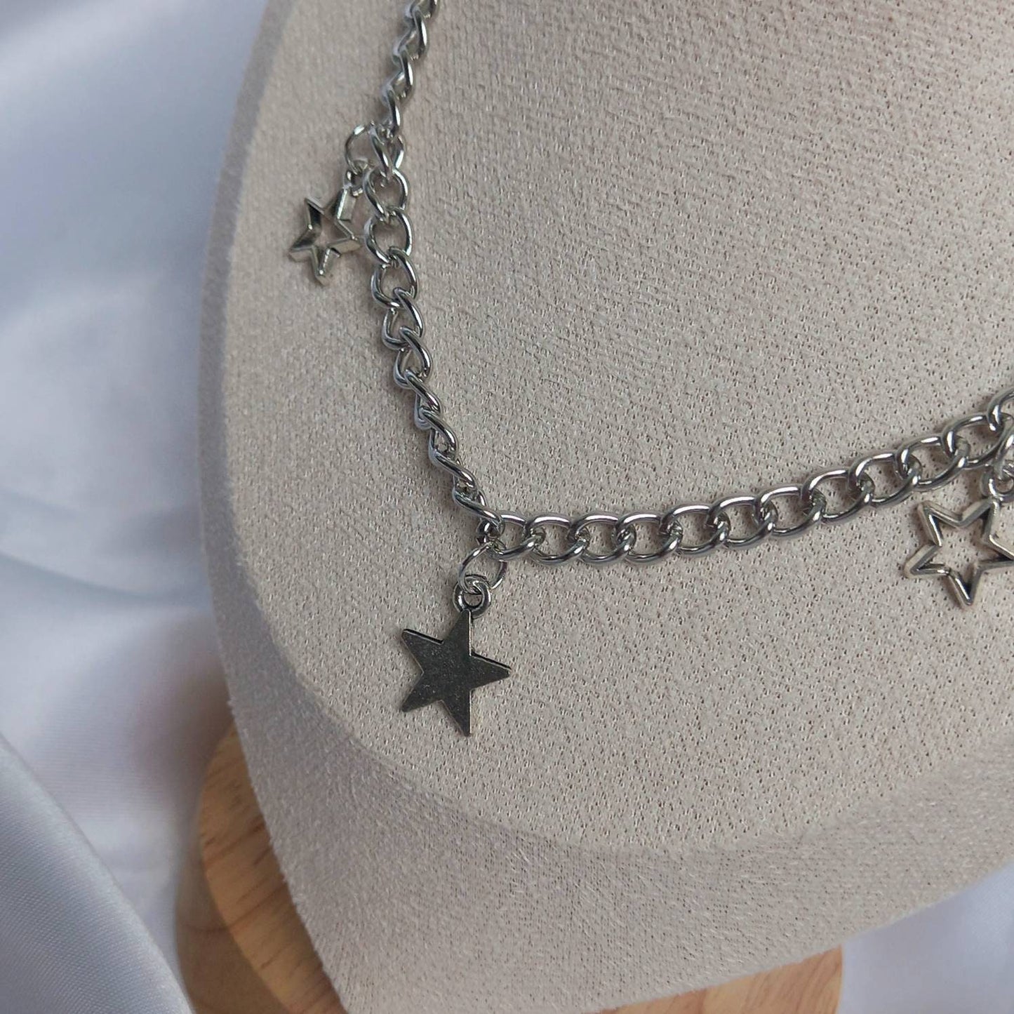 Silver Chain Star Necklace - Star Jewellery,Star Necklaces,Silver Necklace In The UK,Silver Jewellery,Chunky Necklaces,Chunky Jewellery
