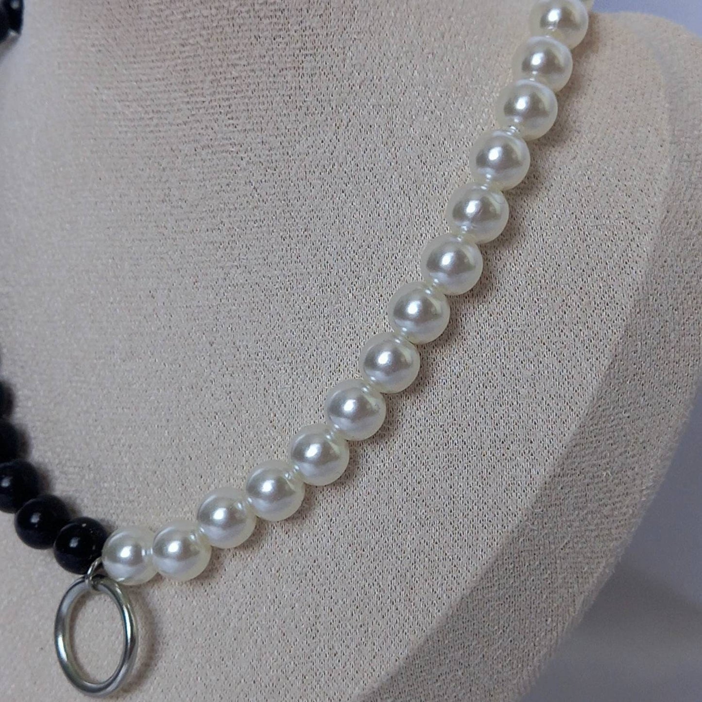 Two Tone Pearl Necklace - Faux Pearl Necklaces In The UK,Chunky Necklace,Chunky Jewellery,Silver Jewellery In The UK,Silver Necklaces