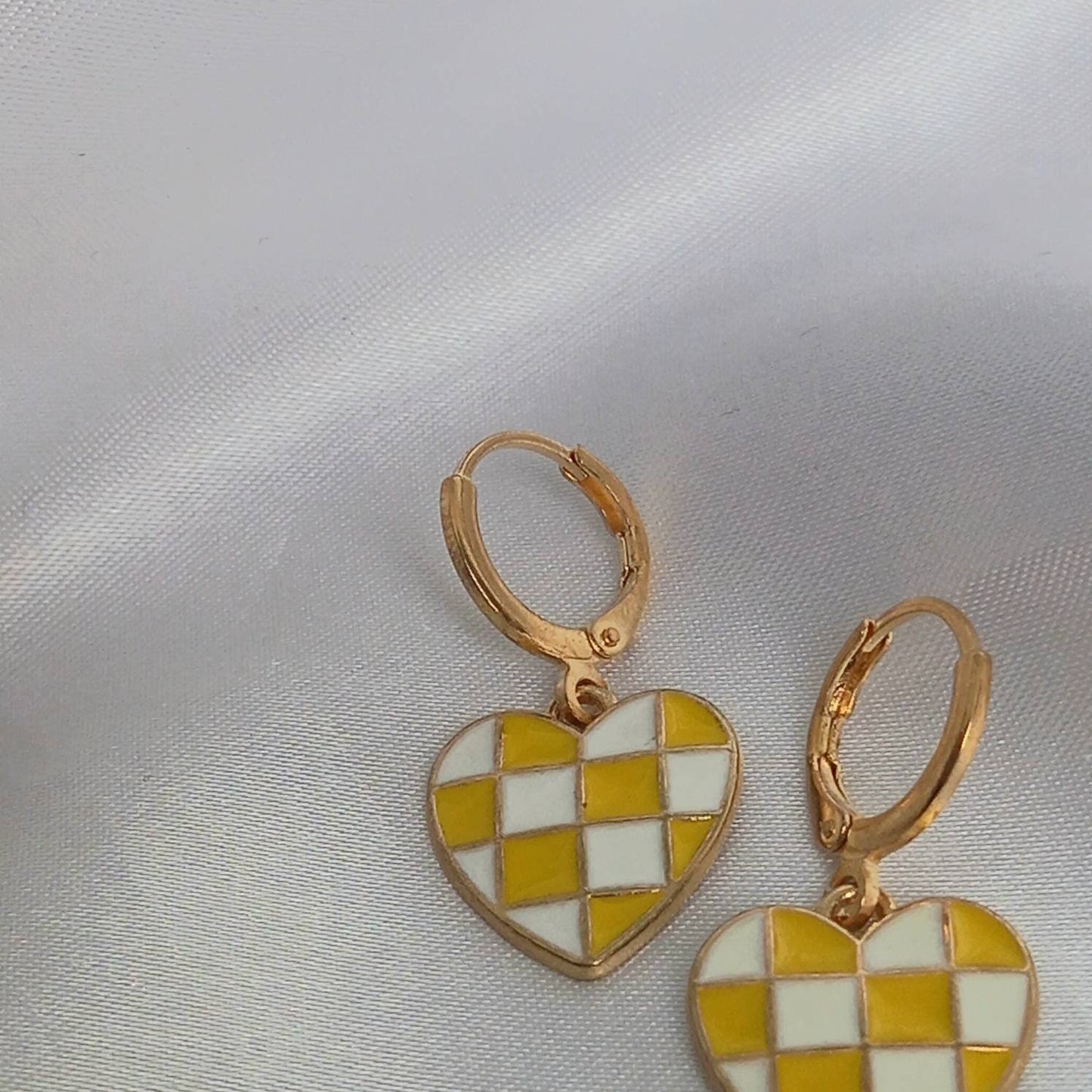 Yellow & White Retro Heart Drop Earrings - Yellow Heart Earrings In The UK,70's Style Earrings,Vintage Style,Yellow Checkered Jewellery,Gold