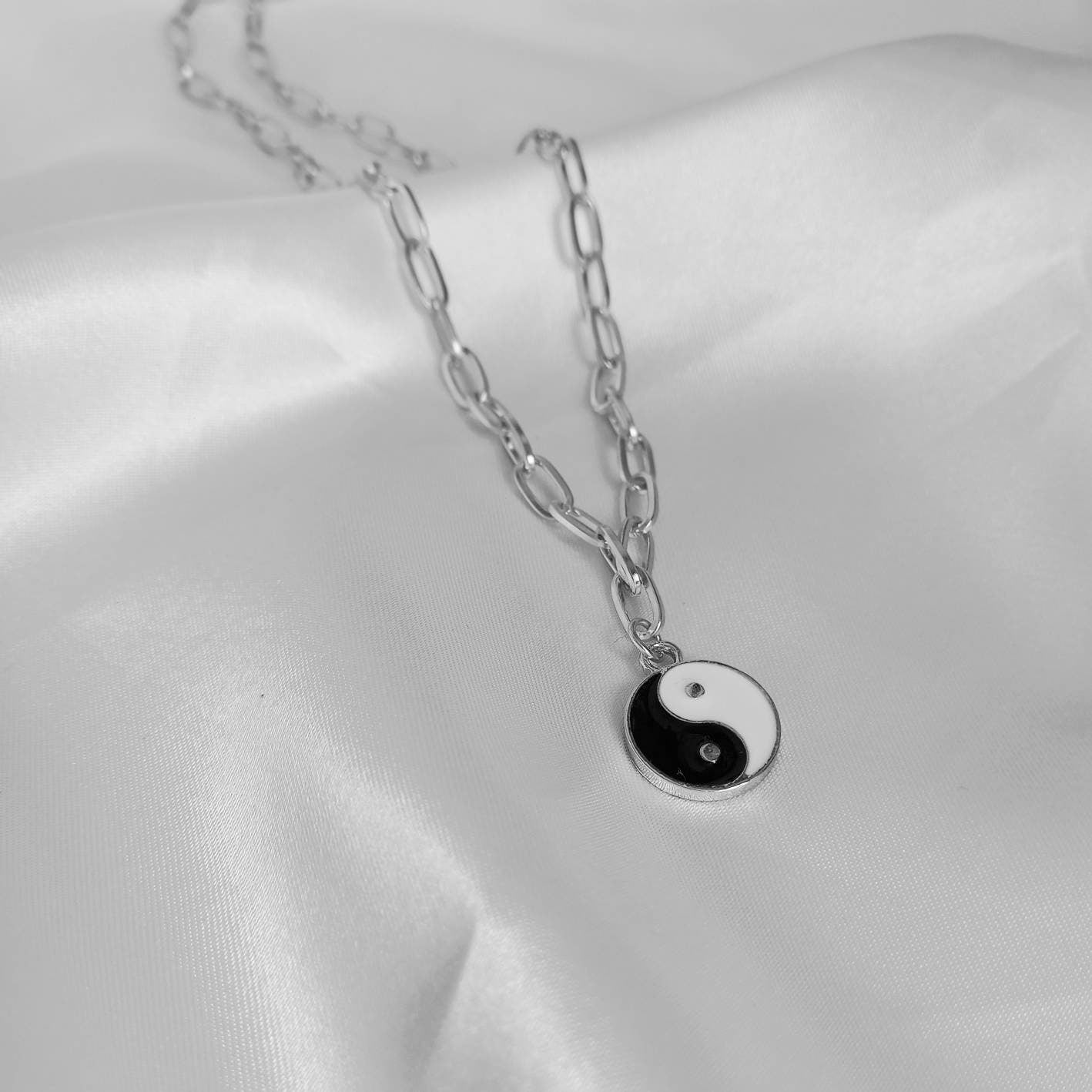 Silver Chain Yin & Yang Necklace-Yin And Yang Necklaces,Retro Necklaces,Silver Necklaces In The UK,Jewellery In The UK,Minimalist Necklaces