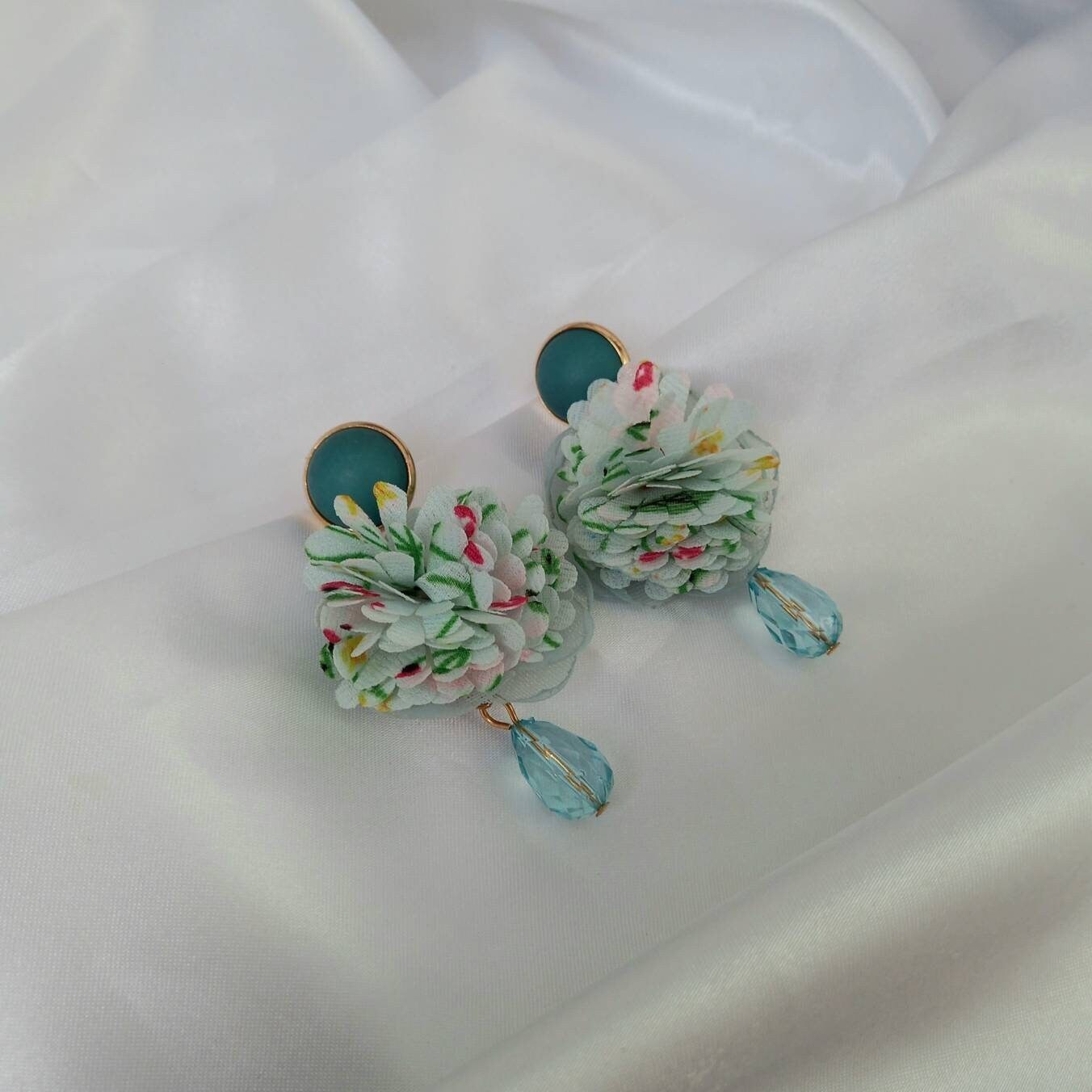 Green & Gold Flower Drop Earrings - Green Flower Earrings In The UK,Flower Jewlellery In The UK,Fabric Earrings,Green Earrings,Bead Earrings