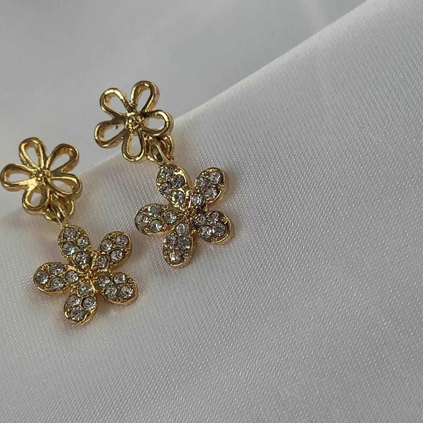 Gold Flower Drop Earrings - Gold Flower Earrings,Gold Flower Jewellery,Floral Earrings,Gold Earrings In The UK,Gold Jewellery In The UK