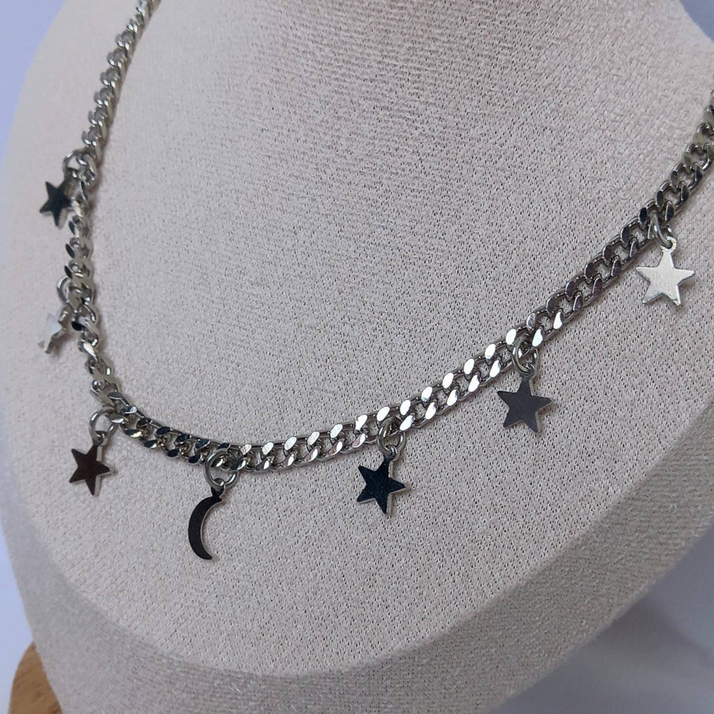 Silver Chain Star Necklace - Star Jewellery,Moon Necklaces,Silver Necklace In The UK,Silver Jewellery,Chunky Necklaces,Chunky Jewellery