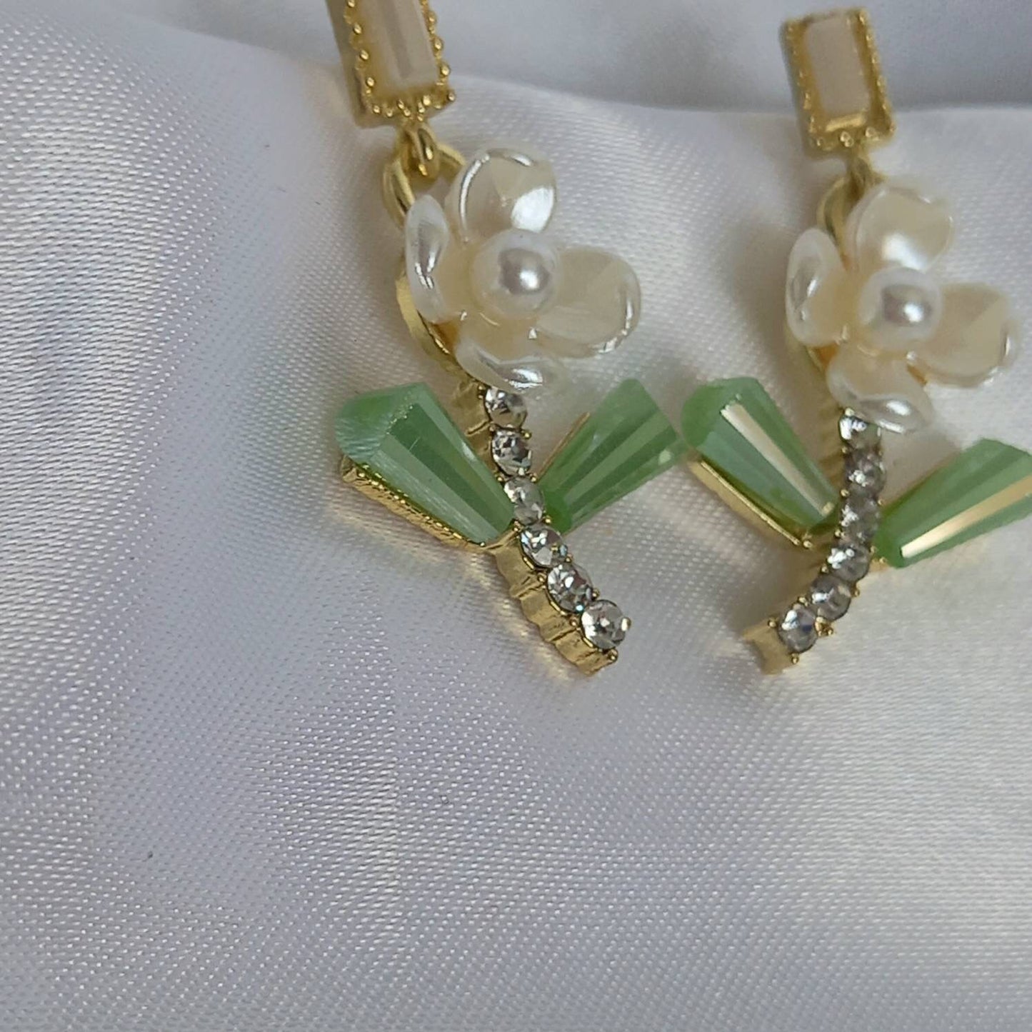 Gold Flower Drop Earrings - Gold Flower Earrings,Beaded Flower Jewellery,Floral Earrings,Bead Earrings In The UK,Gold Jewellery In The UK