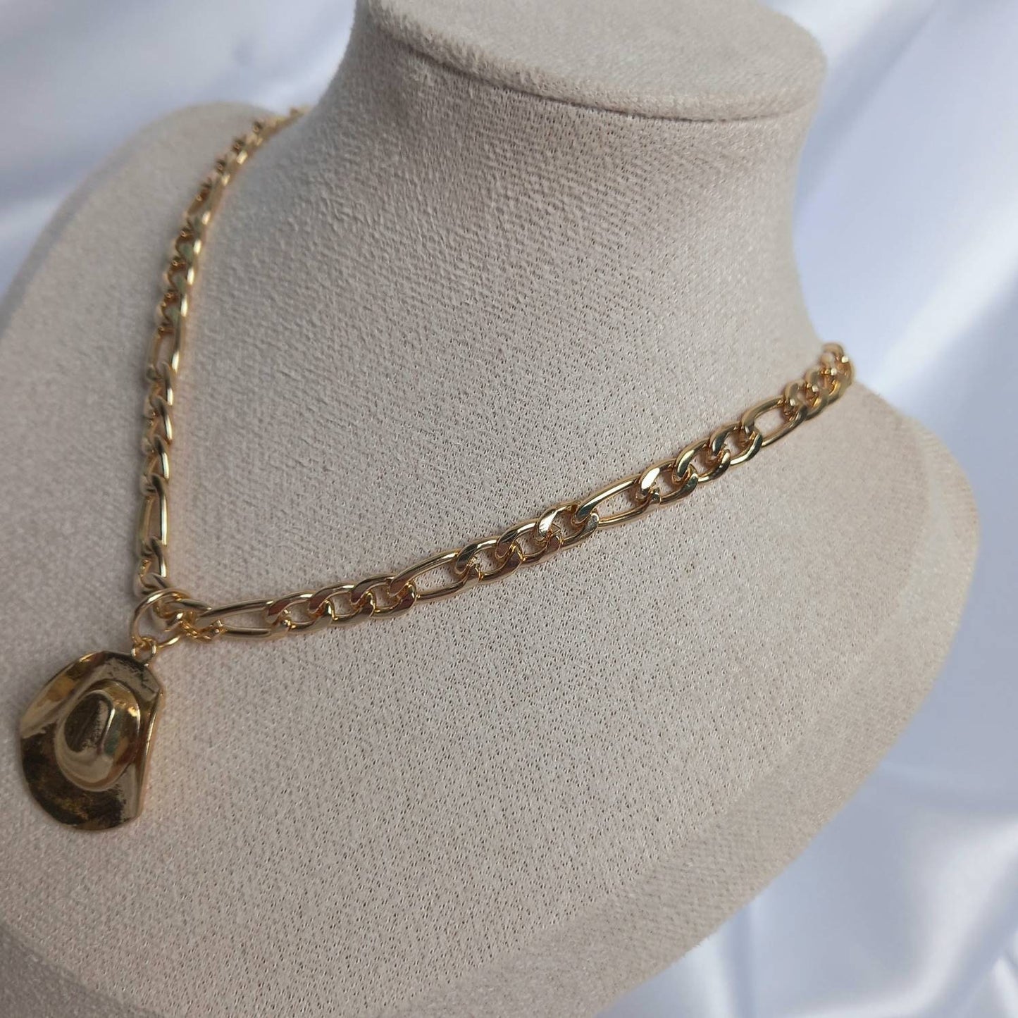 Gold Cowboy Hat Charm Necklace - Gold Necklace,Gold Jewellery,Country,Western,Gold Necklaces In The UK,Gold Cowgirl Hat Jewellery,Gold Chain
