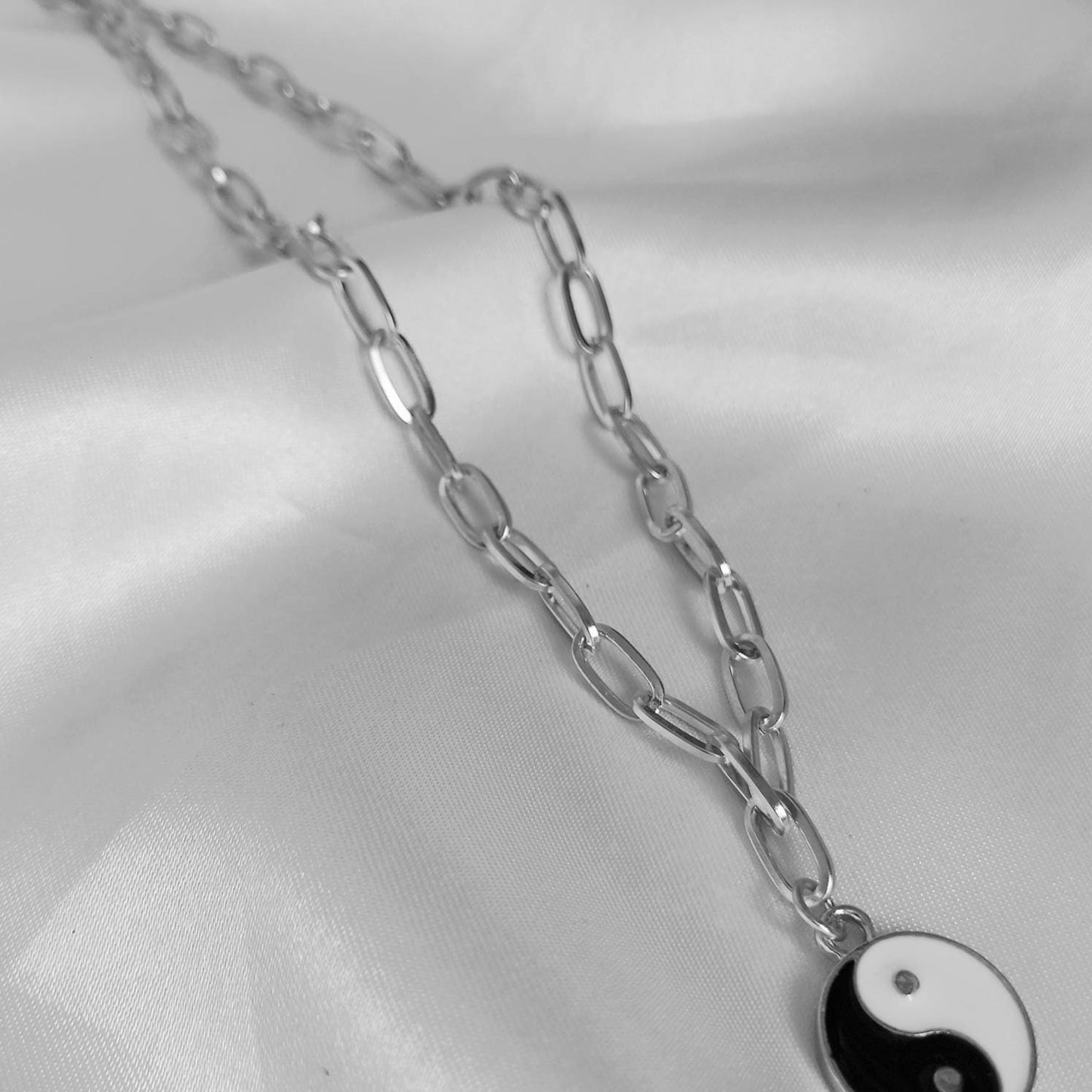 Silver Chain Yin & Yang Necklace-Yin And Yang Necklaces,Retro Necklaces,Silver Necklaces In The UK,Jewellery In The UK,Minimalist Necklaces