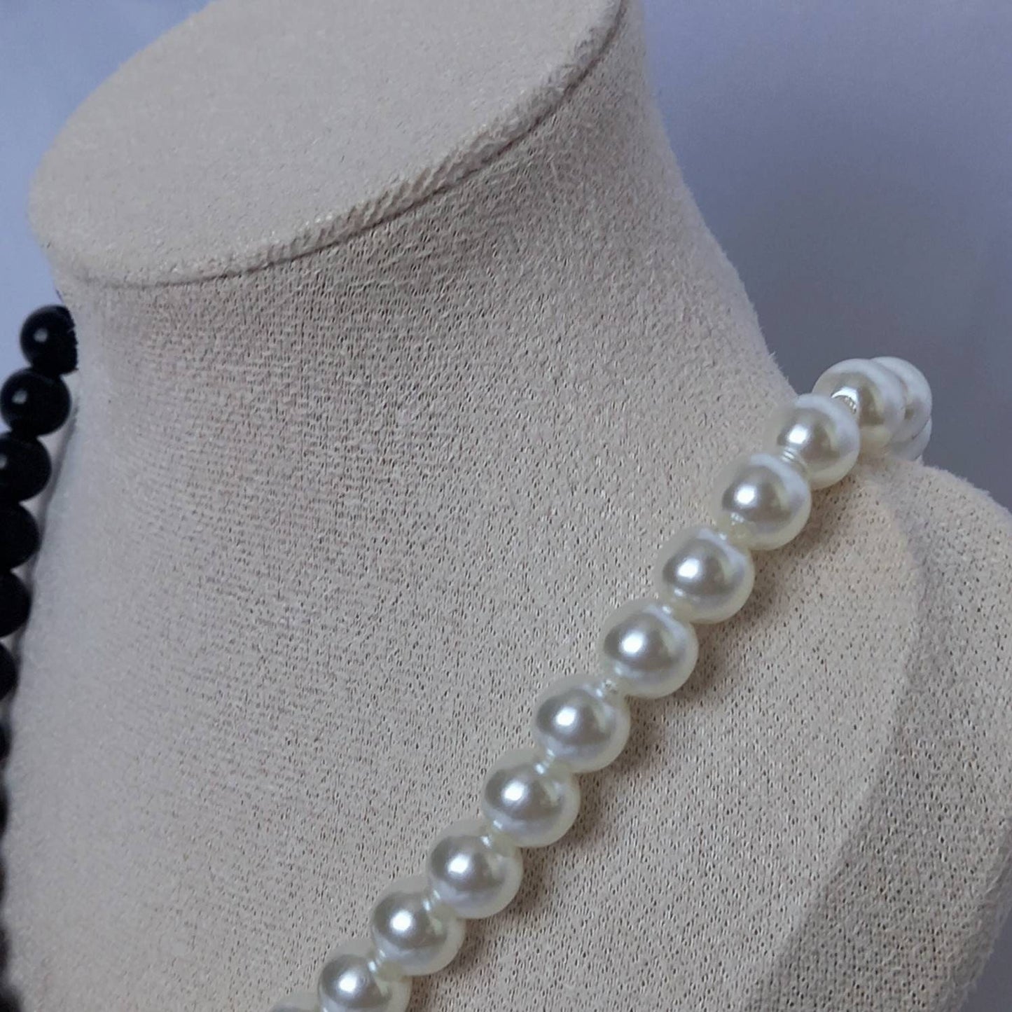 Two Tone Pearl Necklace - Faux Pearl Necklaces In The UK,Chunky Necklace,Chunky Jewellery,Silver Jewellery In The UK,Silver Necklaces